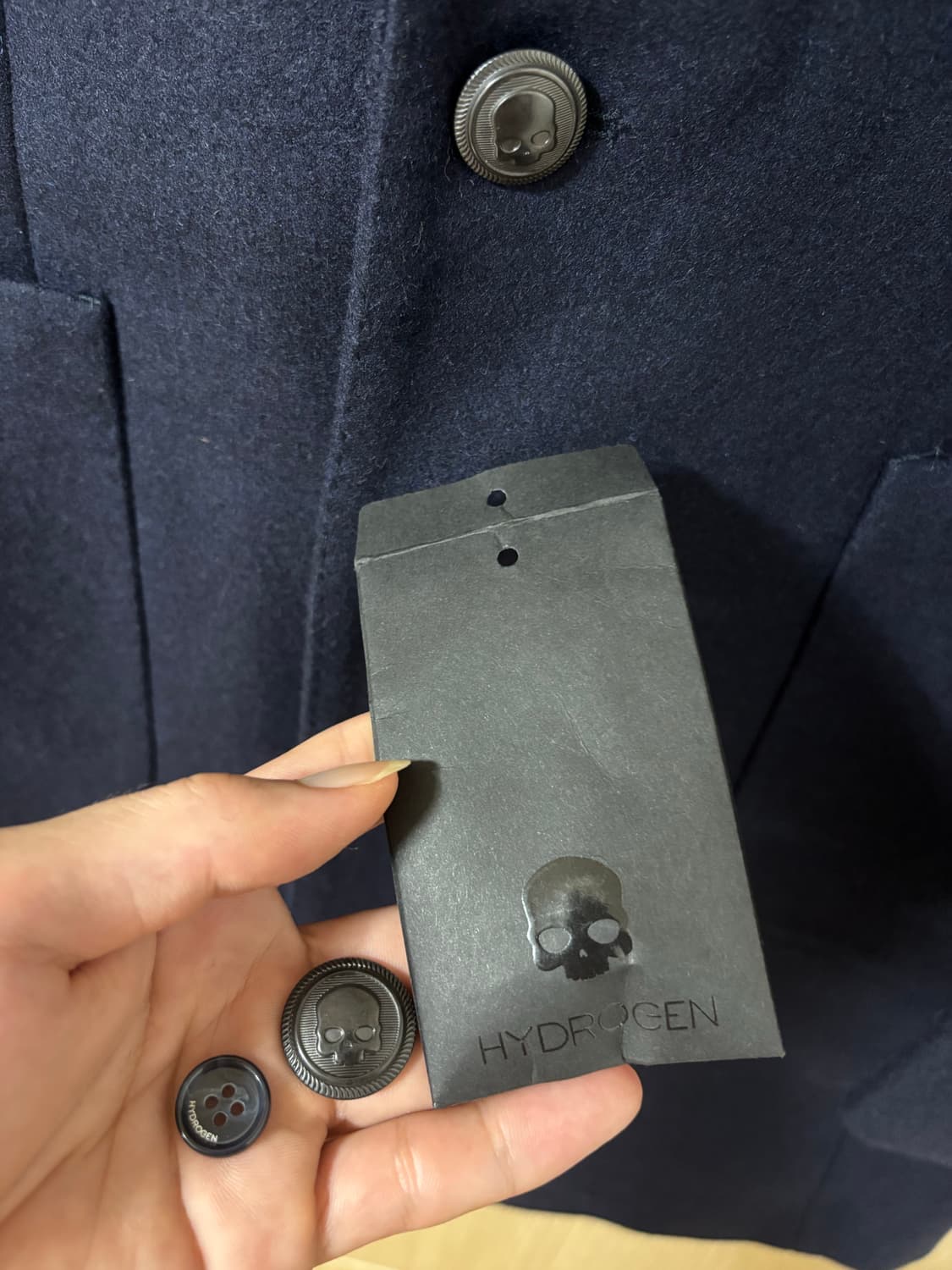 루이지비앙키만토바x 하이드로겐 네이비 코트 상품이미지10