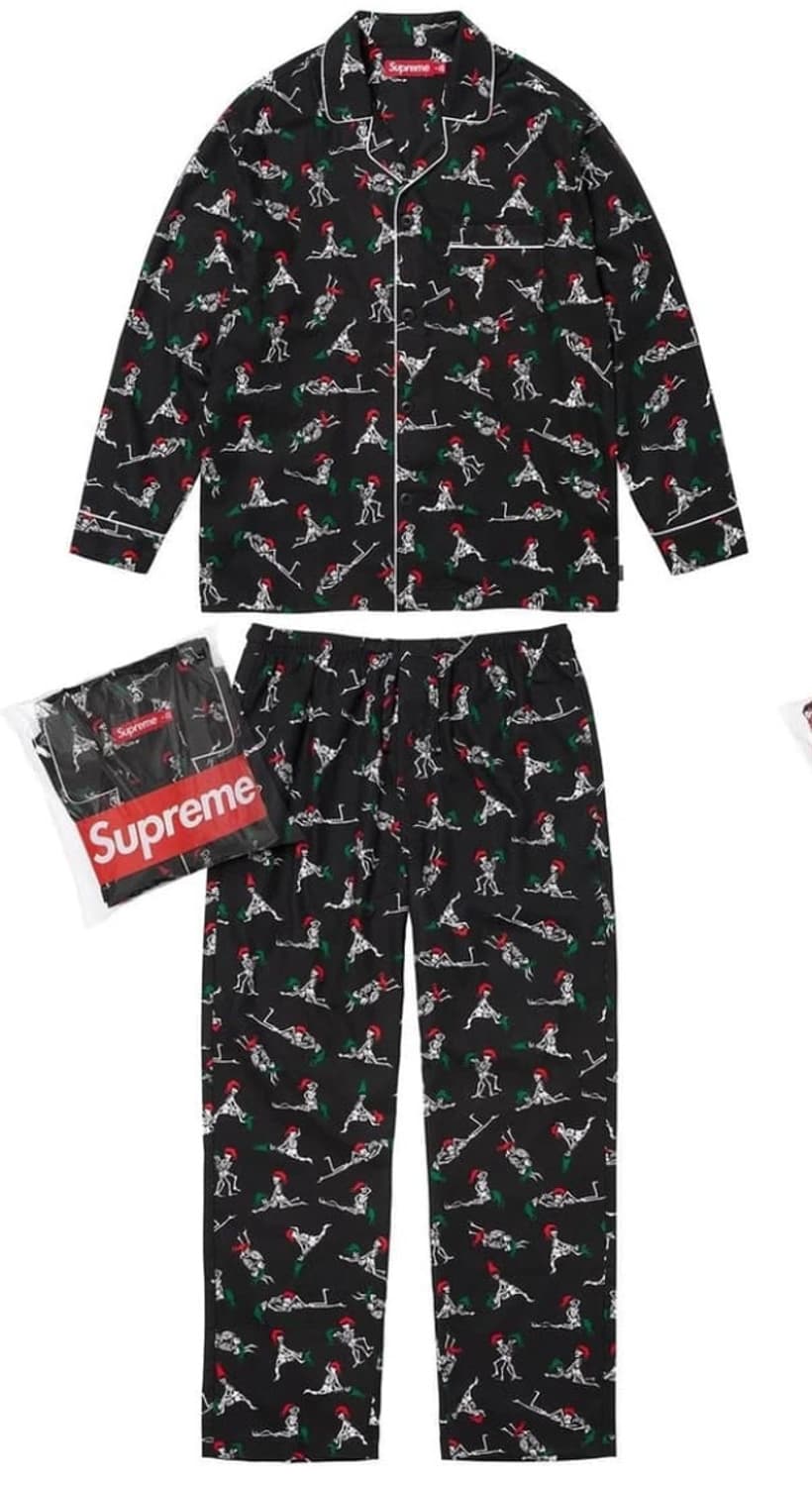 슈프림 홀리데이 파자마 잠옷 상품이미지1