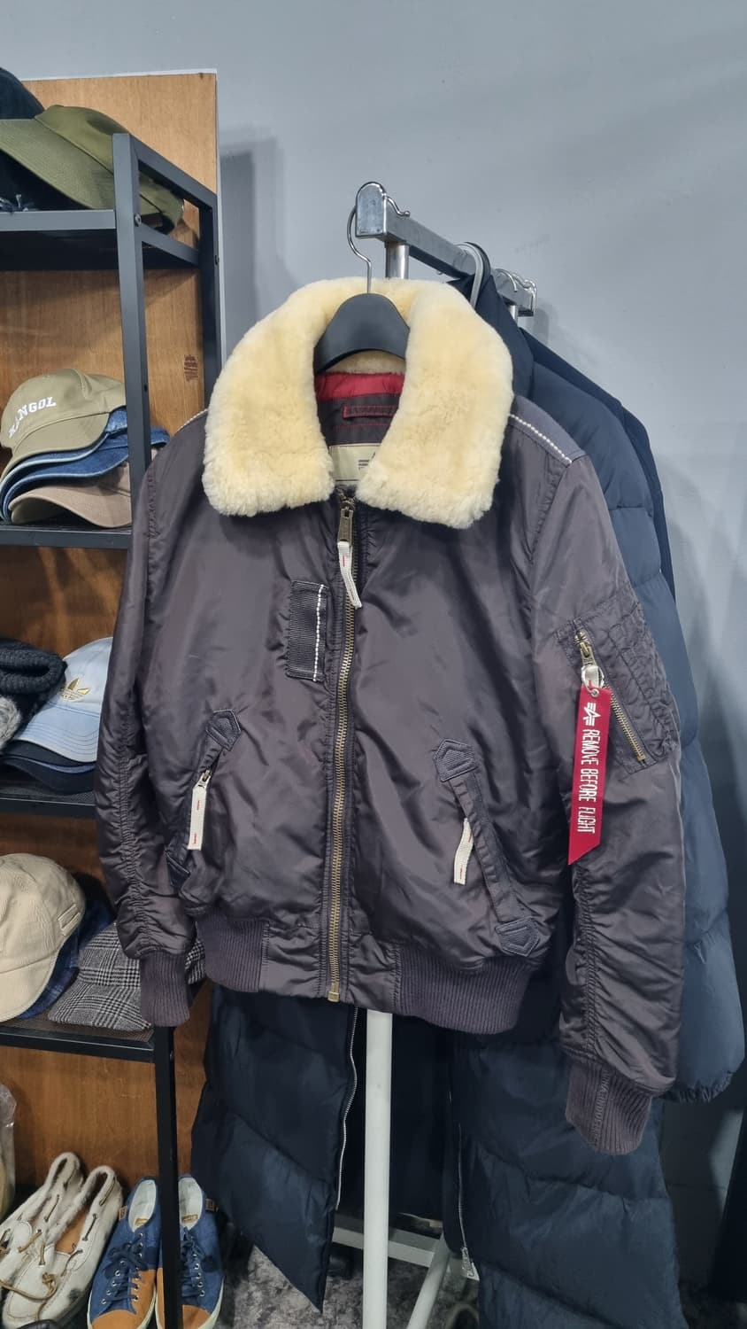 알파인더스트리 다크브라운 항공점퍼(인젝터3) 95size 거의새거 상품이미지1