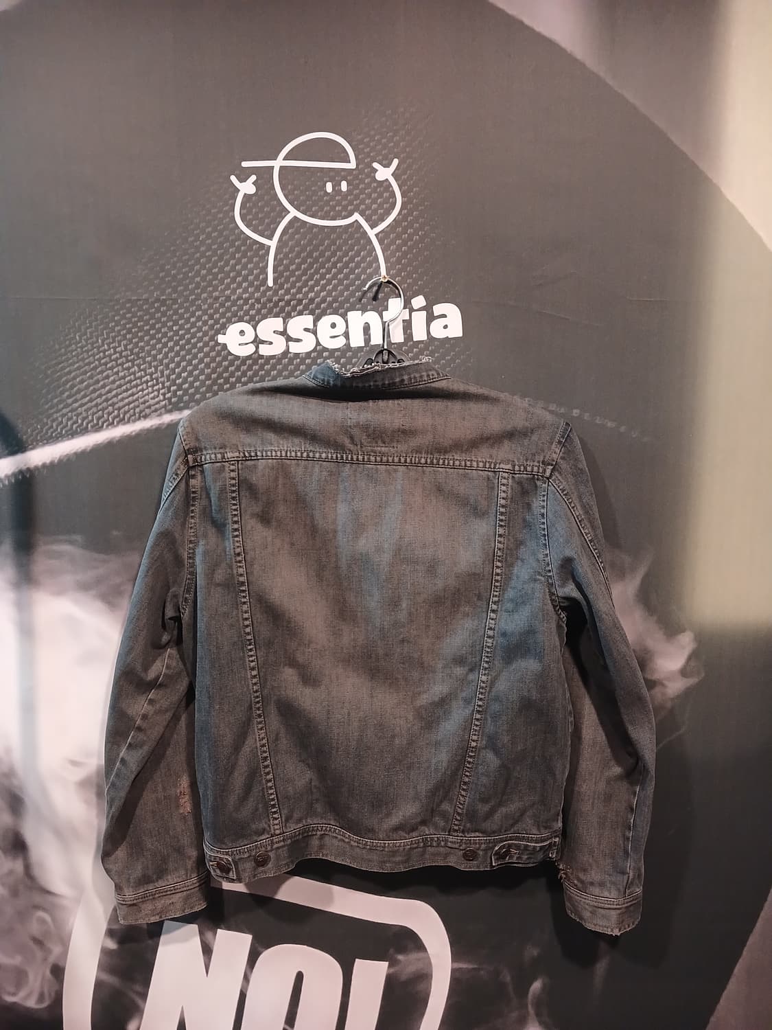 Destoryed north notch 워시드 데님 자켓 상품이미지3