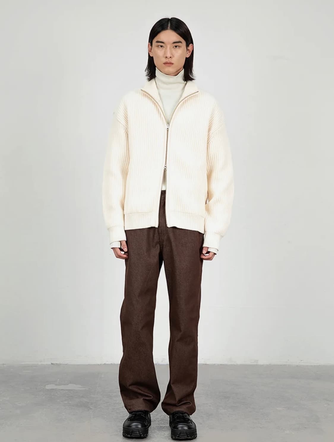 아모멘토 풀니들집업 에크루 M 상품이미지1