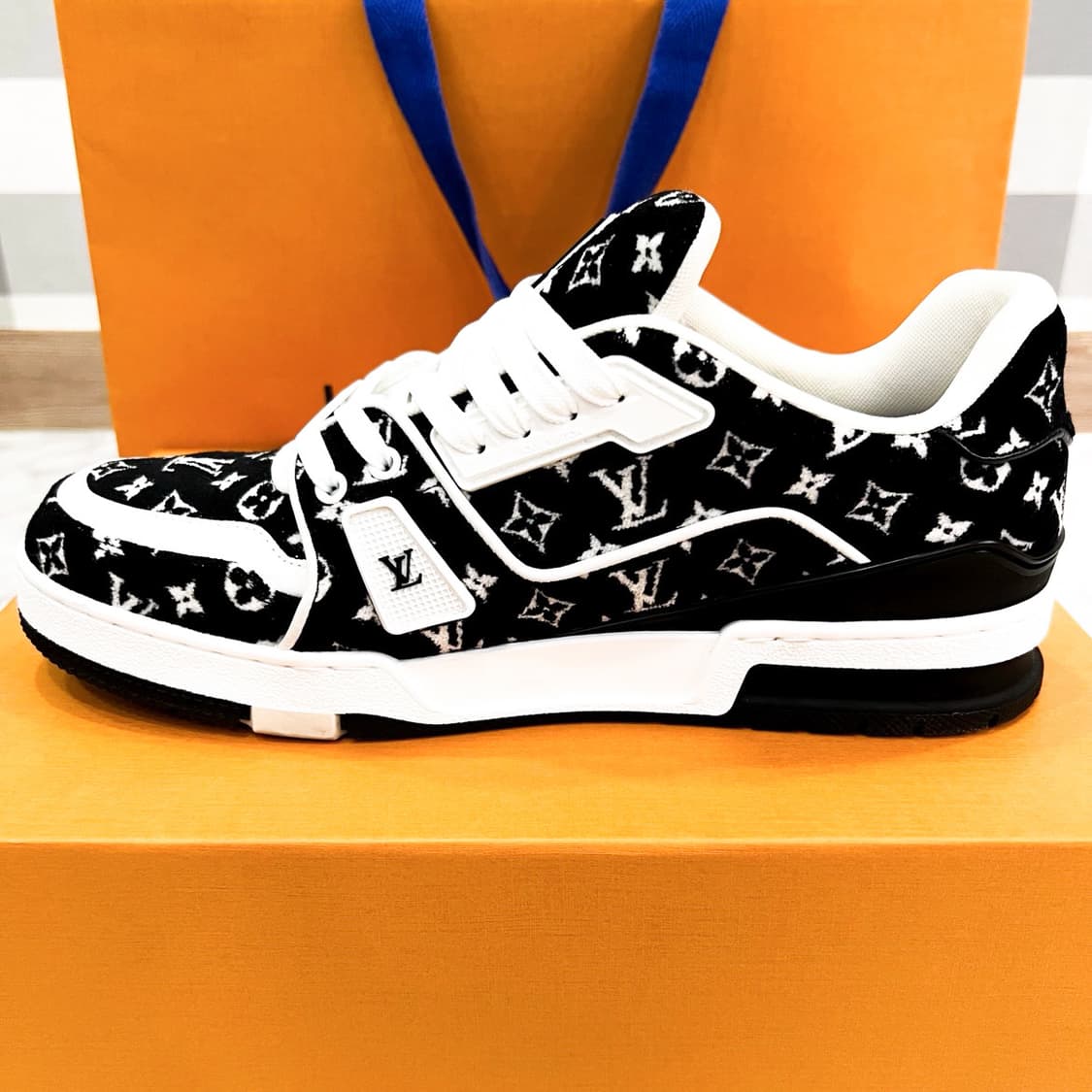 [8.5] 루이비통 LV 트레이너 모노그램 텍스타일 스니커즈 블랙 상품이미지4