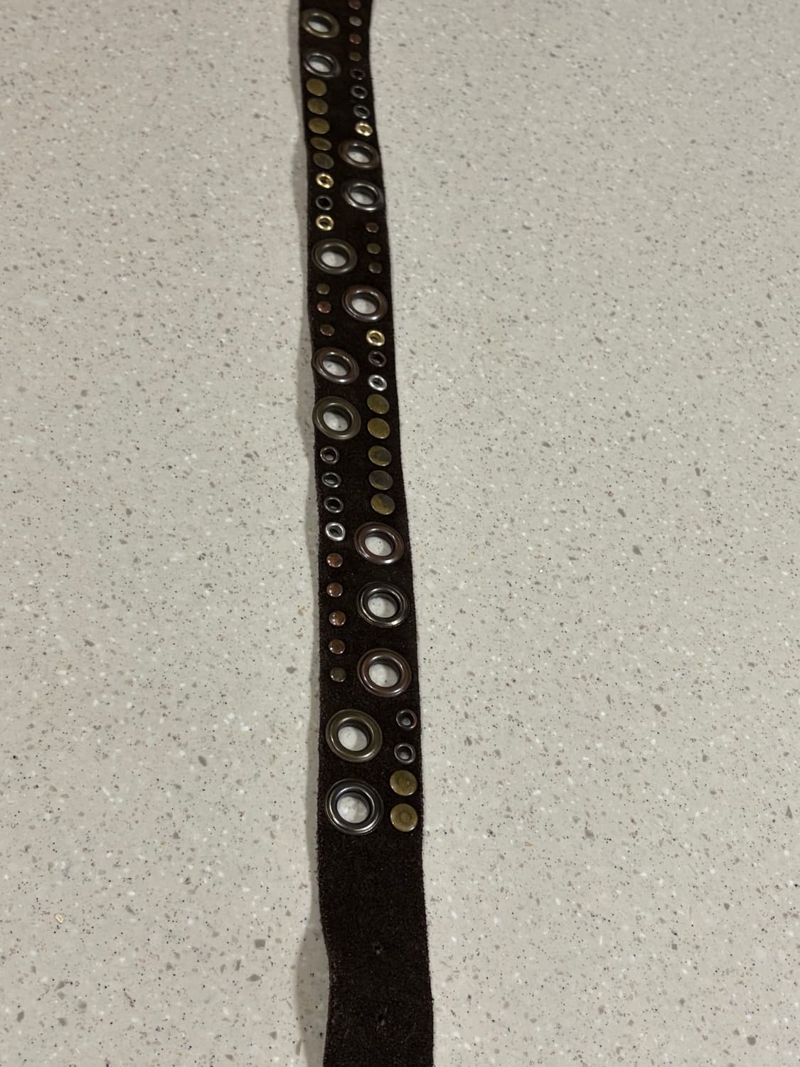 Brown eyelet oval belt / 웨스턴 오발 아일렛 벨트 상품이미지3