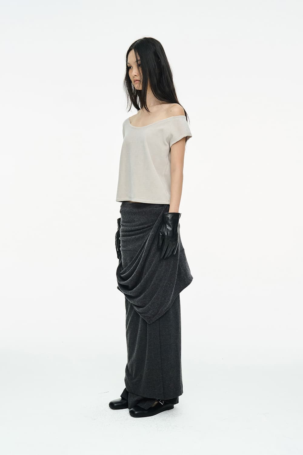 새상품) 세릭 드레이프 롱 스커트 차콜 상품이미지5