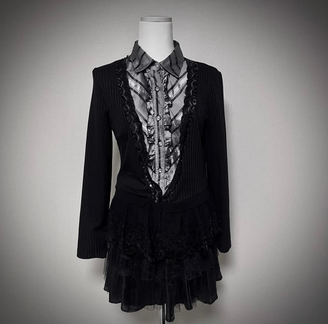 고스로리 공겜여주 실버 블라우스 로걀탑 상품이미지3