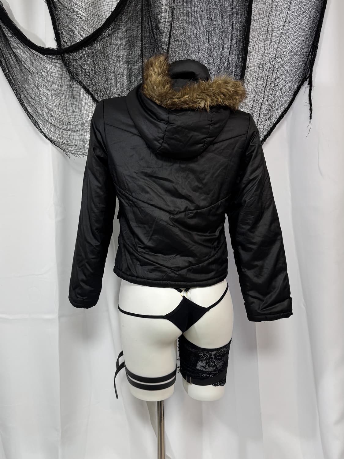 black fur padding 상품이미지4