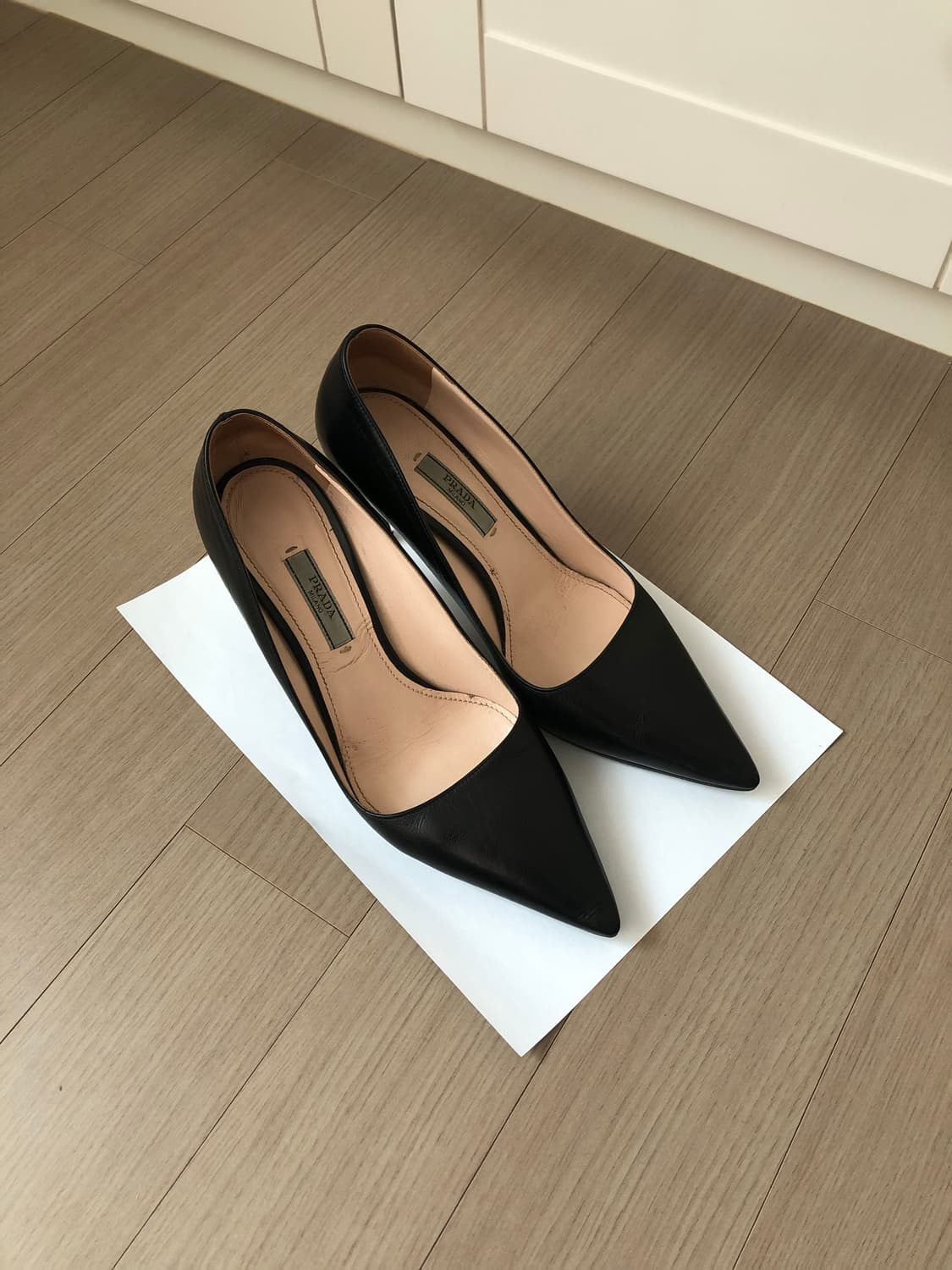 프라다 포인트토 펌프스 힐 37 1/2 (245) 상품이미지4