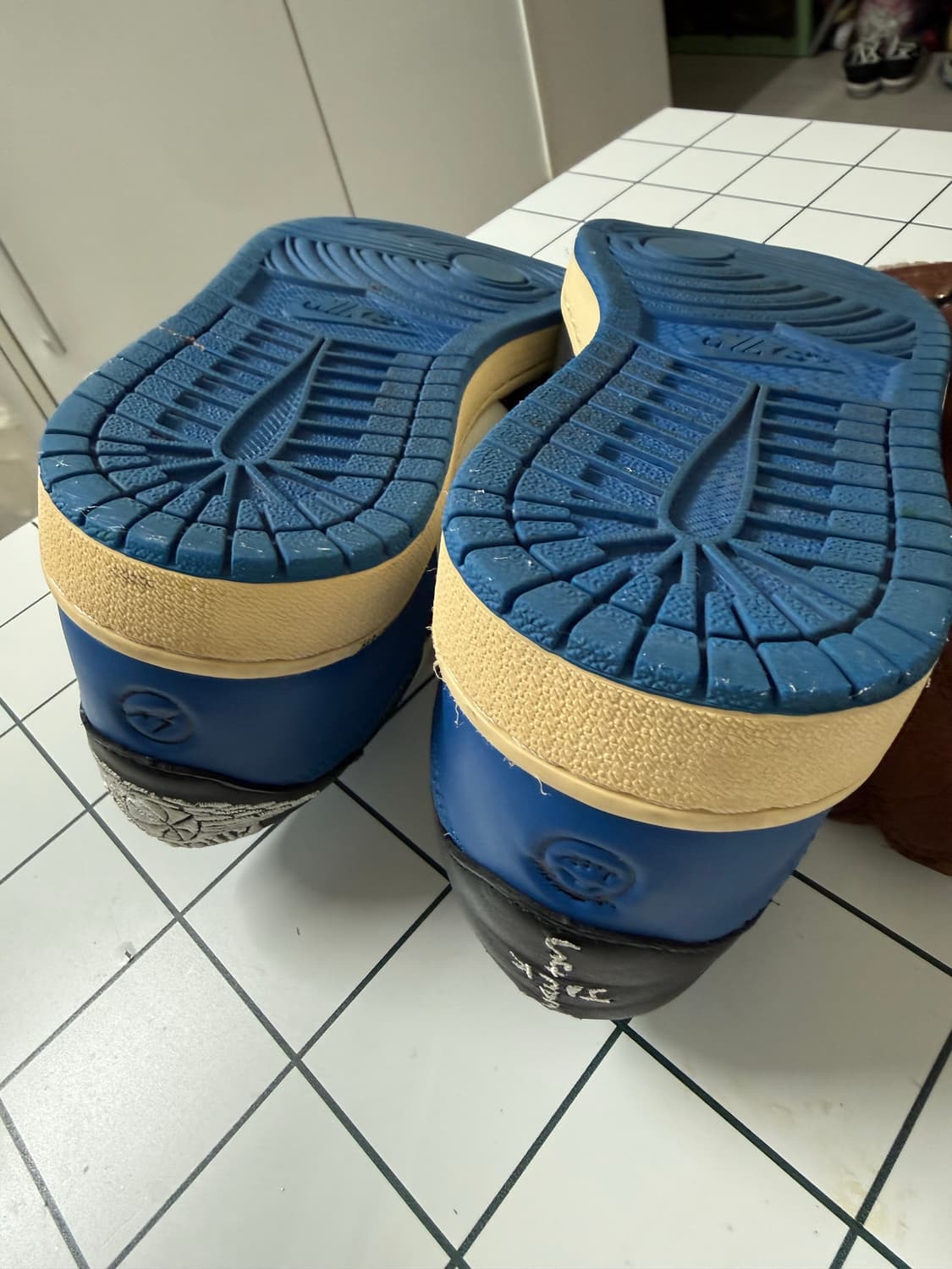 Jordan 1 x Travis Scott x Fragment Retro 상품이미지9