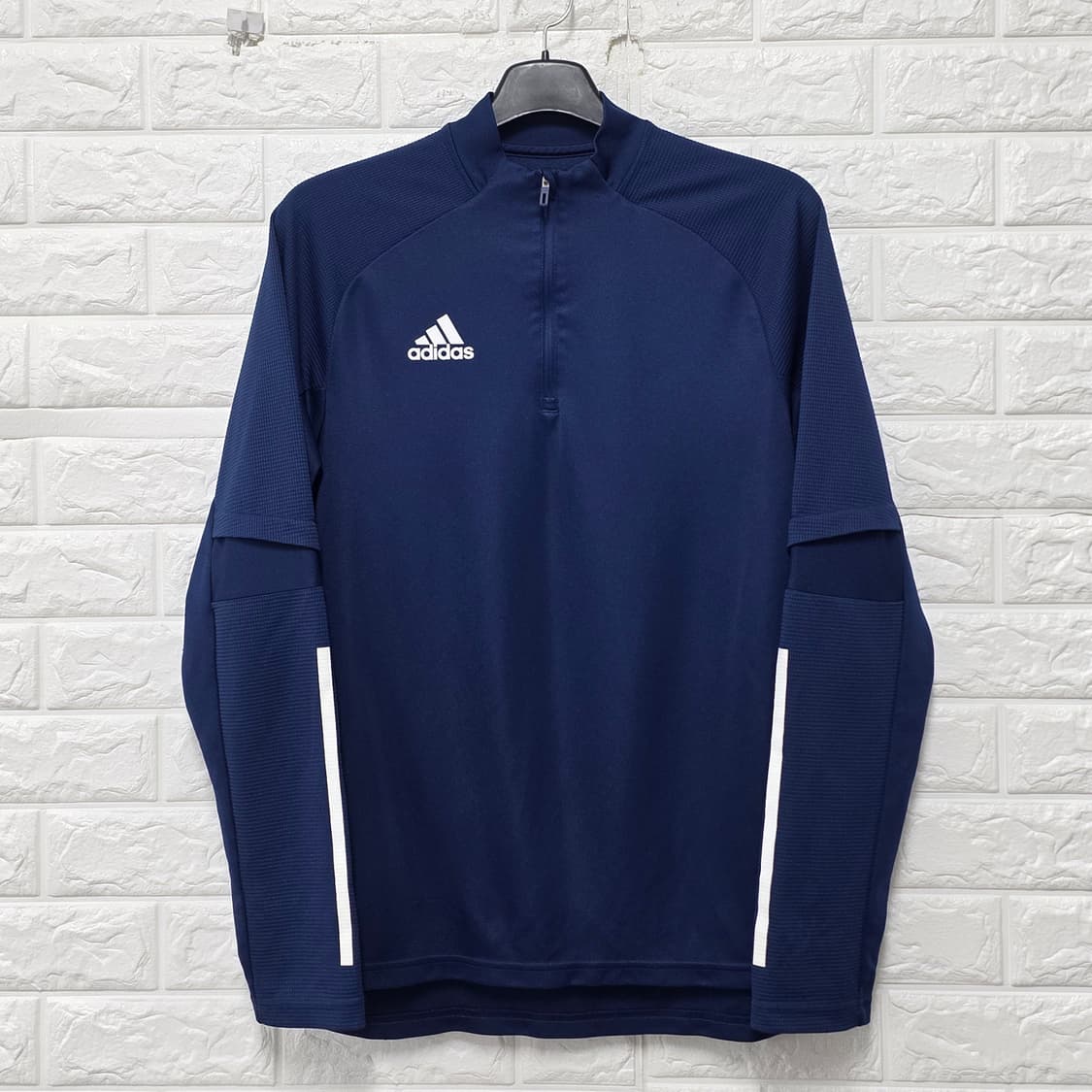 택포) 아디다스 네이비 하프집업 티셔츠 L 상품이미지1