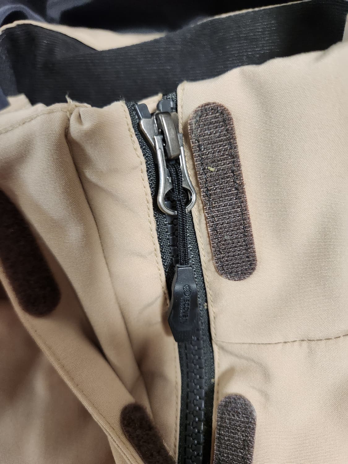 디스커버리 벤처포스 방풍 여성 바람막이 자켓 사이즈90 s

주머니 히든 상품이미지6