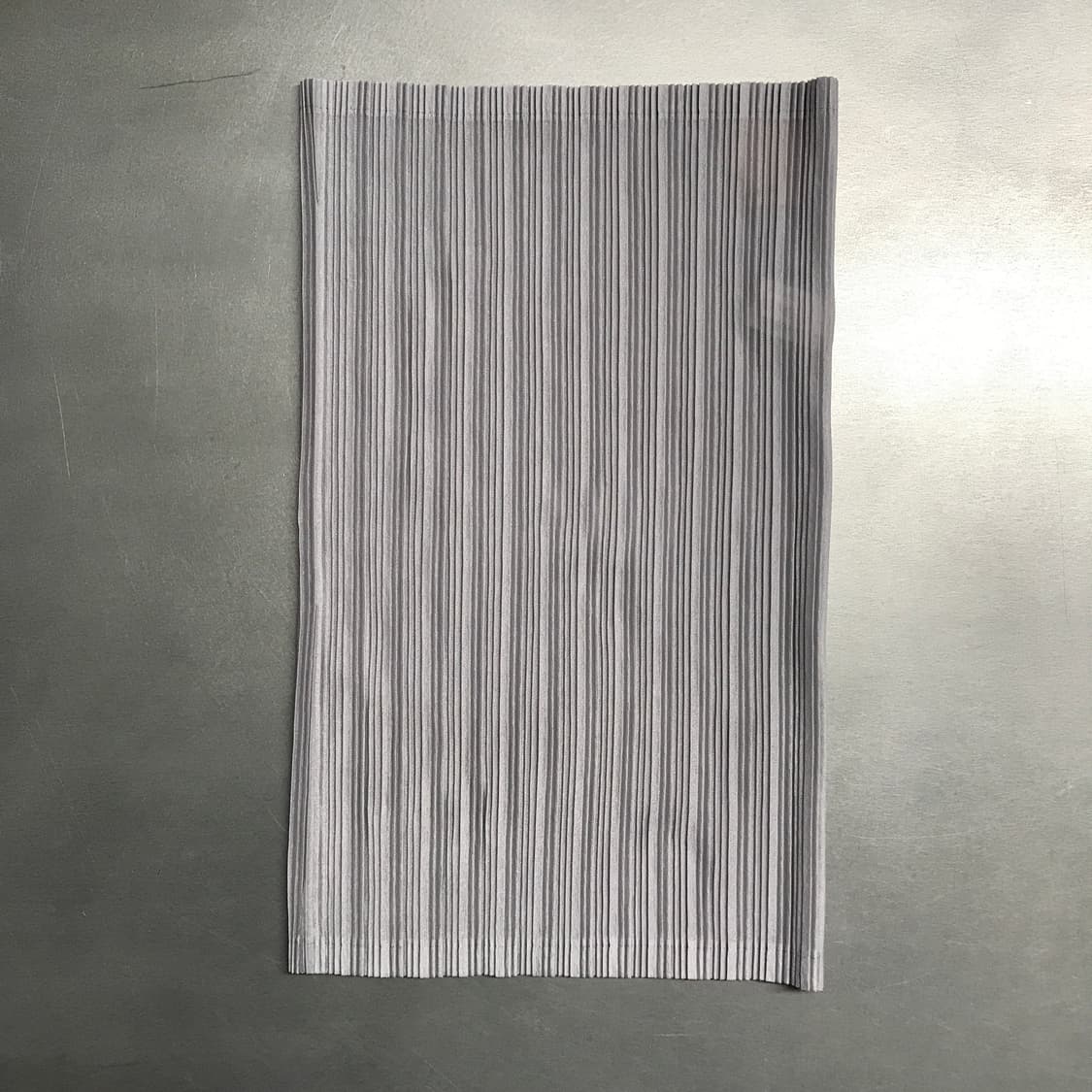 이세이 미야케 플리츠 플리즈 넥워머 그레이 상품이미지2