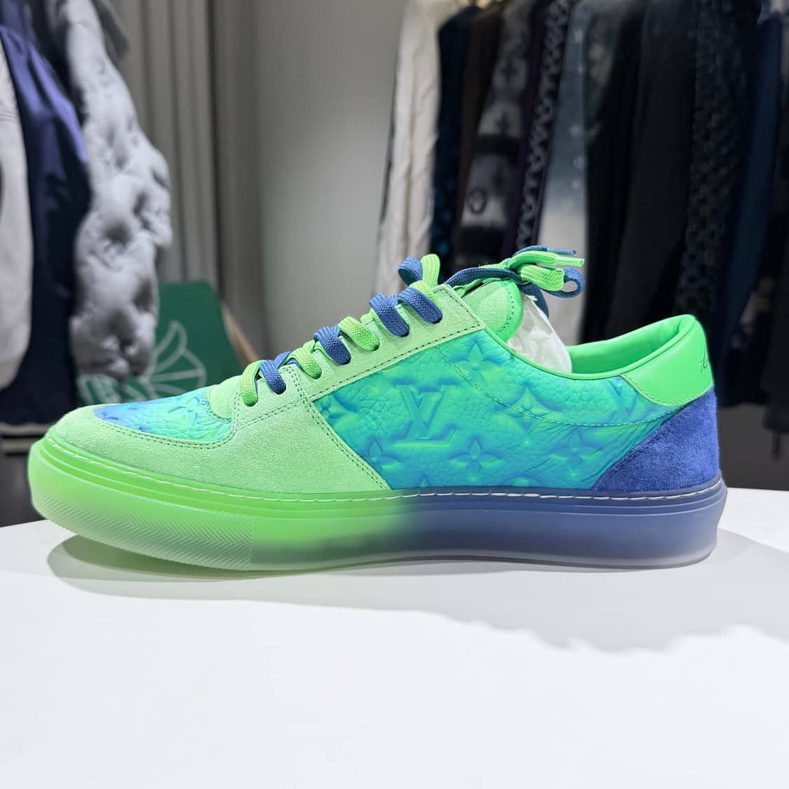 (A+/8) / 루이비통 LV 올리 리슐리외 스니커즈 네온 컬러 로즈 상품이미지7