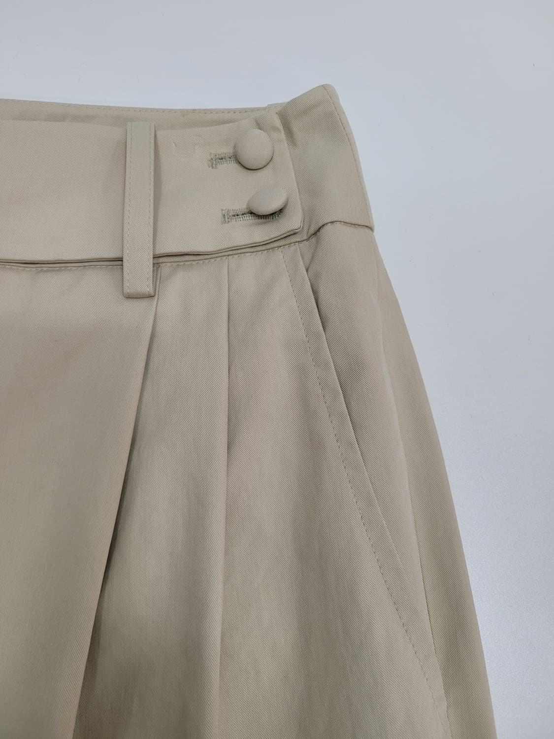 레티켓스튜디오 핀턱 와이드 팬츠 / 여 S 베이지
 상품이미지3