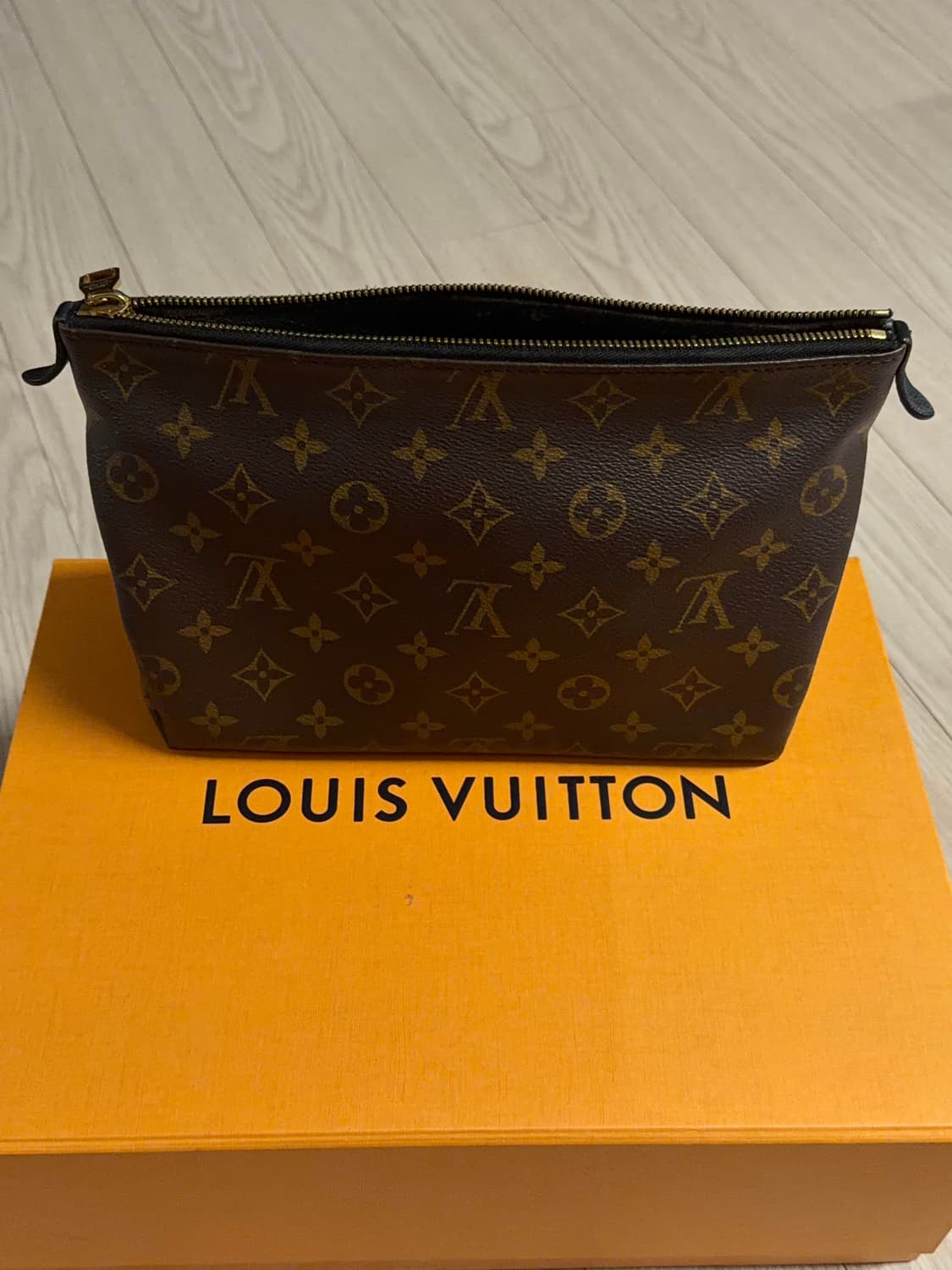 루이비통 캔버스 팔라스 뷰티클러치 / 오늘거래시 가격맞춰드려요 상품이미지2