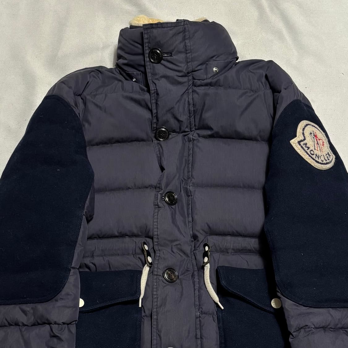 2 몽클레어 X 아미 올랜드 양털 카라 다운 패딩 상품이미지1