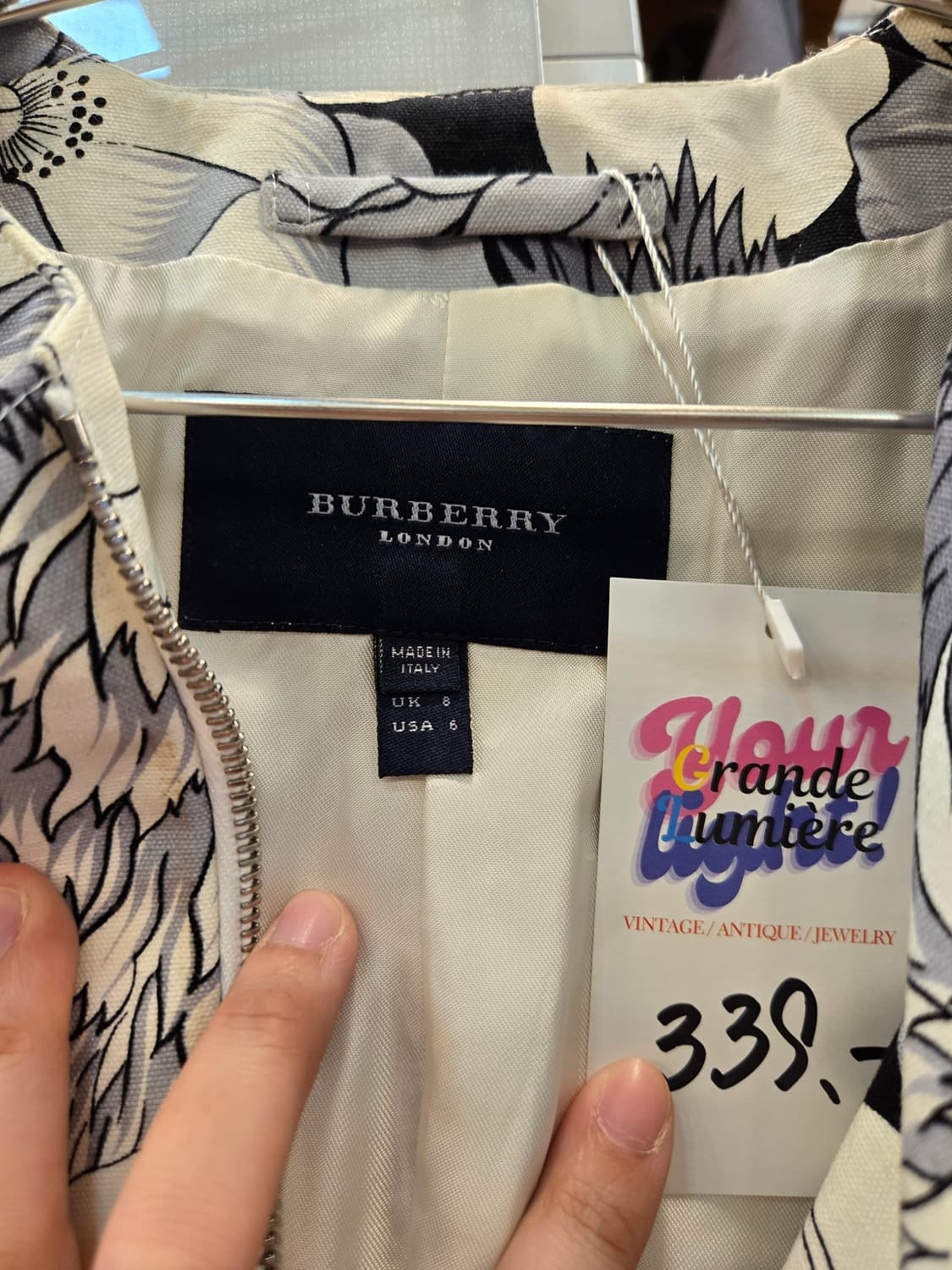 [쿨거환영]버버리 런던 유니크 플라워 프린트 집업 재킷 상품이미지7