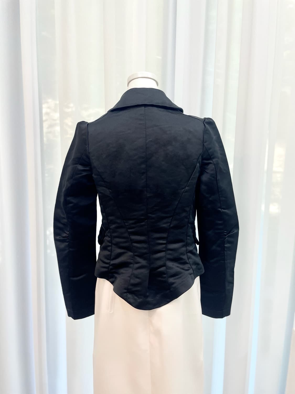 꼼데가르송 라운드카라 훅 재킷 / 2018AW 컬렉션 상품이미지8