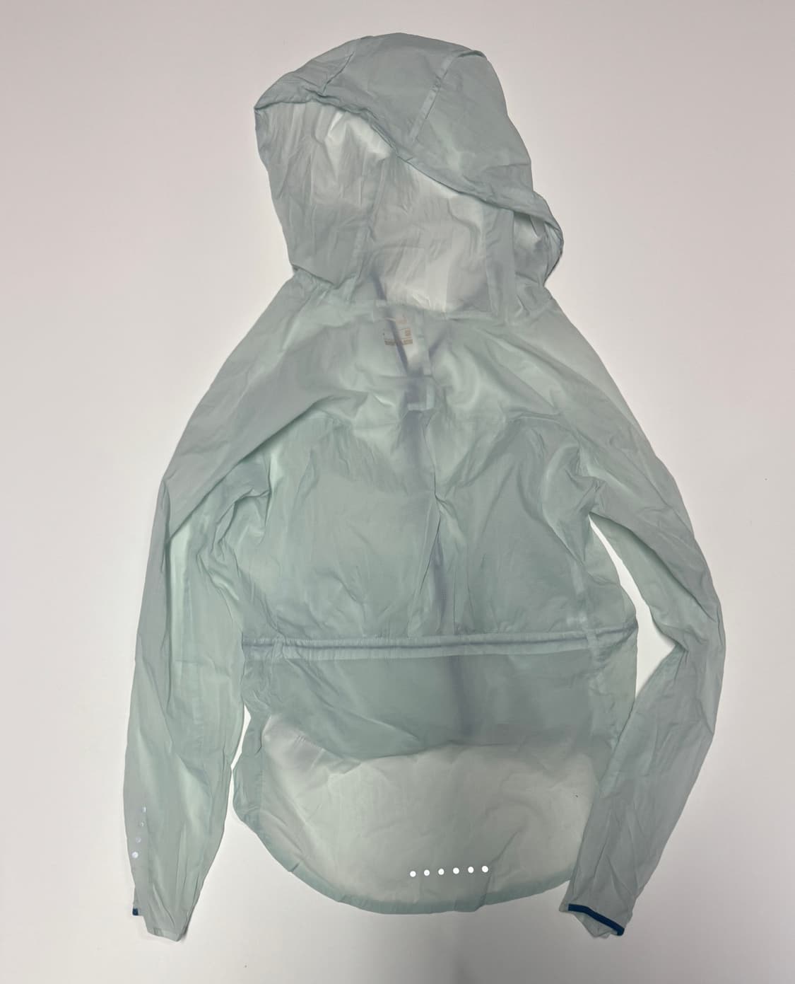 여성 나이키 러닝 가벼운 후드 바람막이 상품이미지2