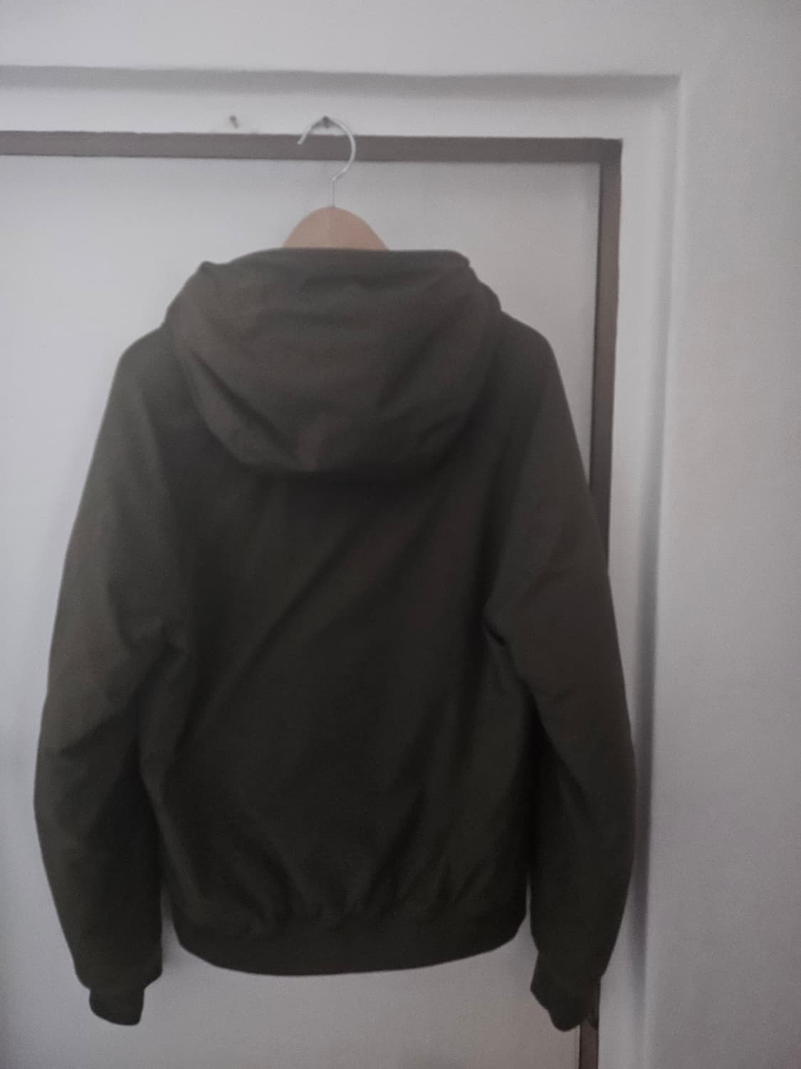 cp컴퍼니 경량패딩 올리브카키 52사이즈(105) 상품이미지2