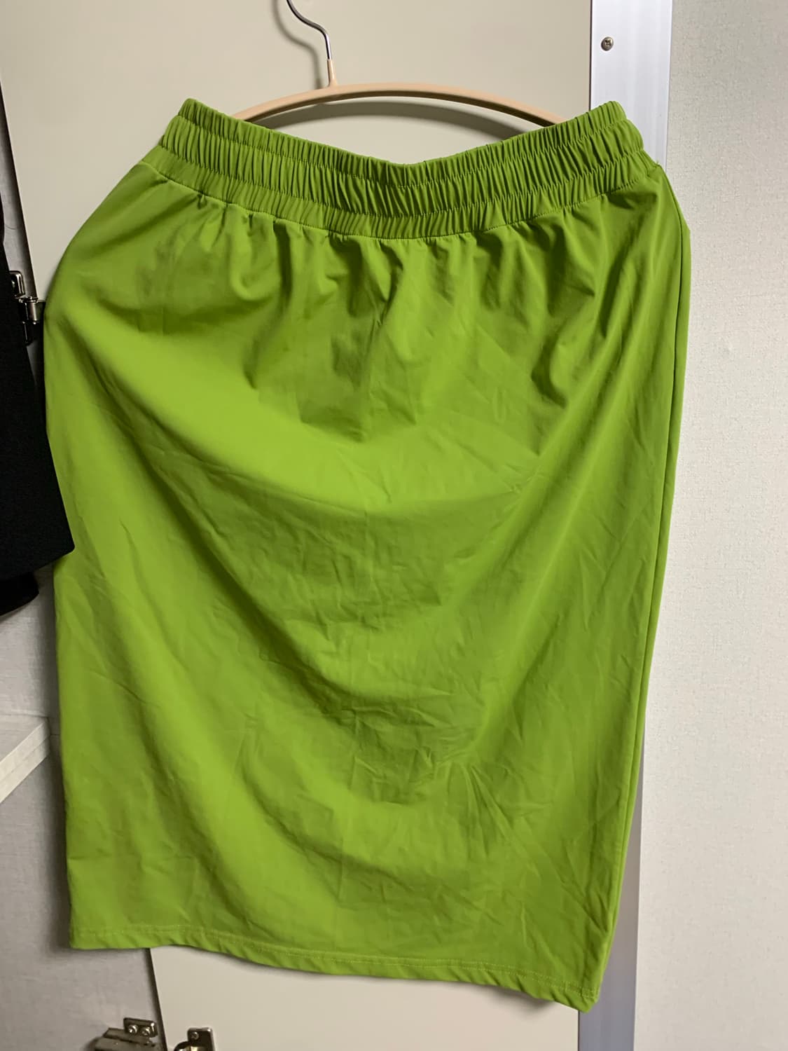 엔조블루스 라임 미디 스커트 새상품 상품이미지2