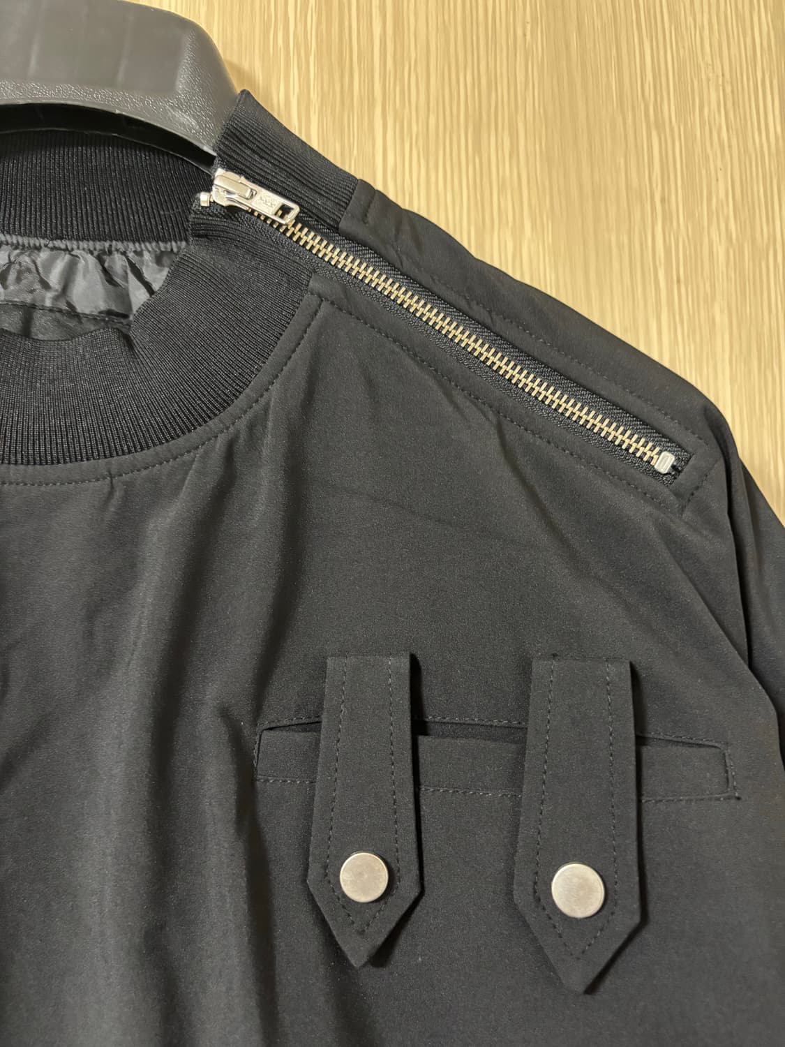 어웬드 블랙 봄버 자켓 스타일 상품이미지2