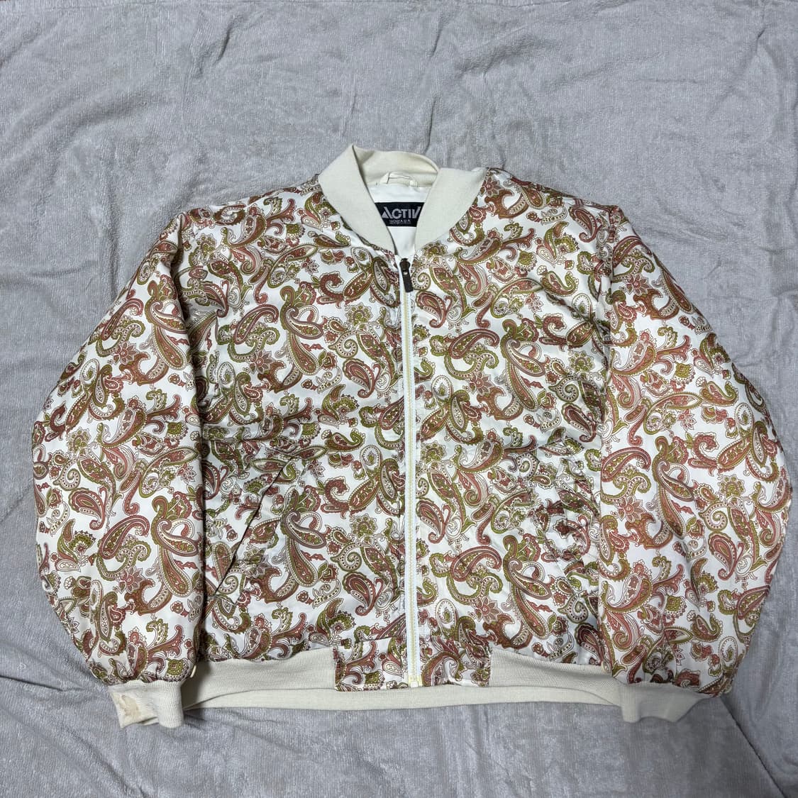 코오롱스포츠 90s 페이즐리 올드스쿨 봄버 자켓 상품이미지1