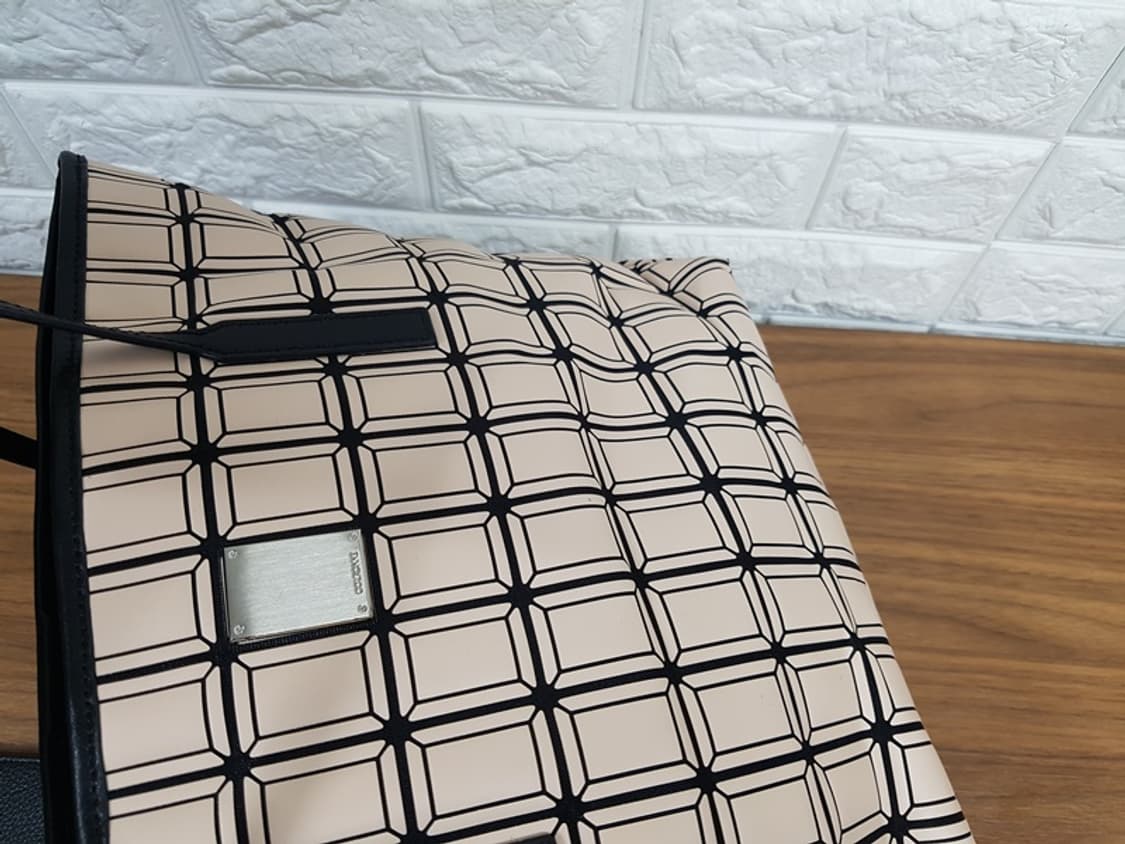 쿠론 프리즘 쇼퍼백 (투턴) 상품이미지3