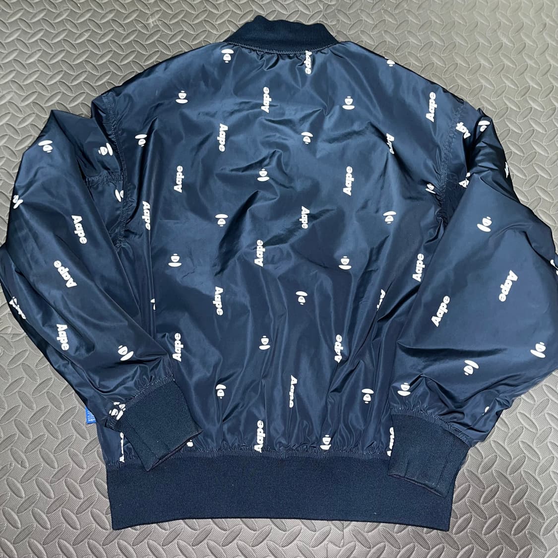 상태완전좋음) AAPE 에이프 리버시블 양면 봄버 자켓 상품이미지5