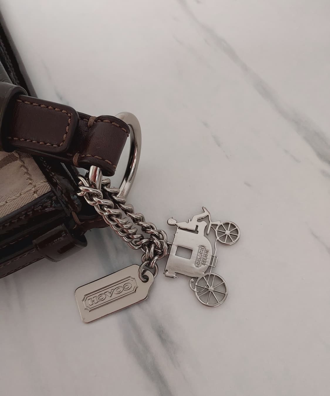 Coach Vintage Signature Hobo Bag 상품이미지5