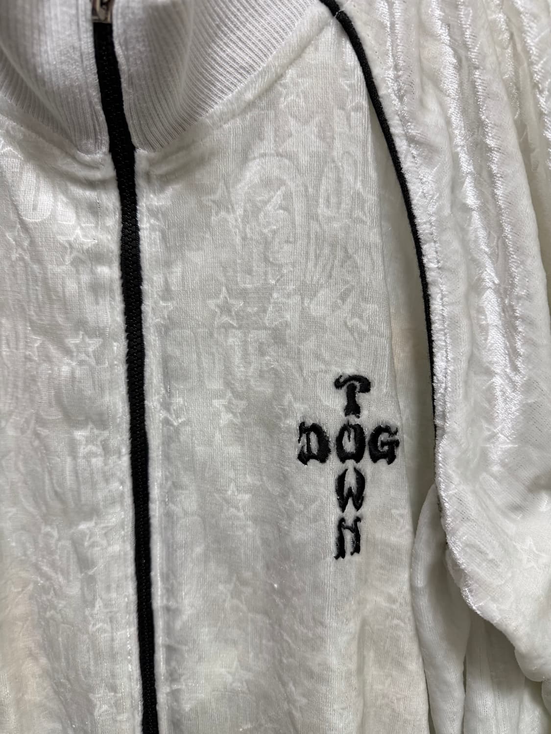 도그타운 벨벳 집업 상품이미지2