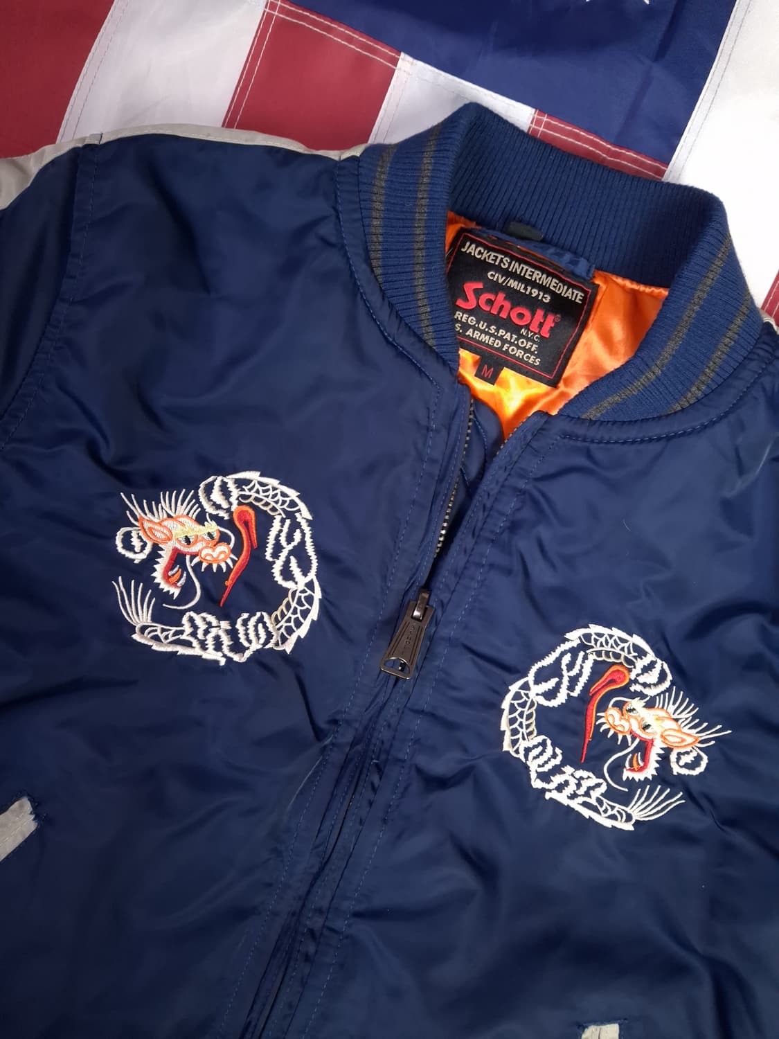 새제품 쇼트 수베니어투어 패딩 스카잔 상품이미지8