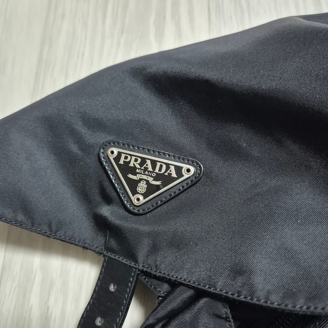 (정품) 프라다 나일론 미디움 백팩 상품이미지2