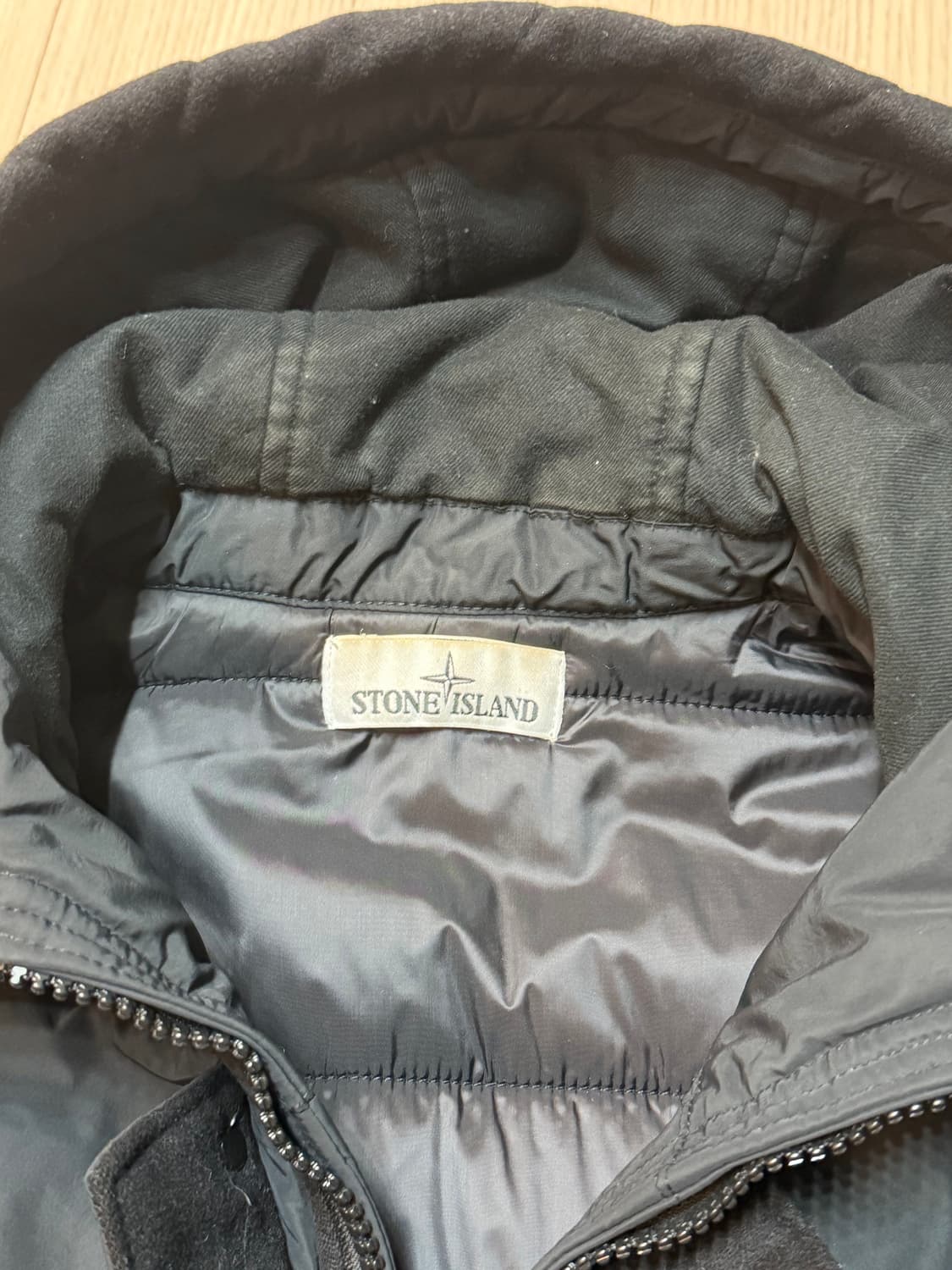 {당일 발송/XL} 스톤아일랜드 마이크로 랩스 패딩 다크 네이비 상품이미지4