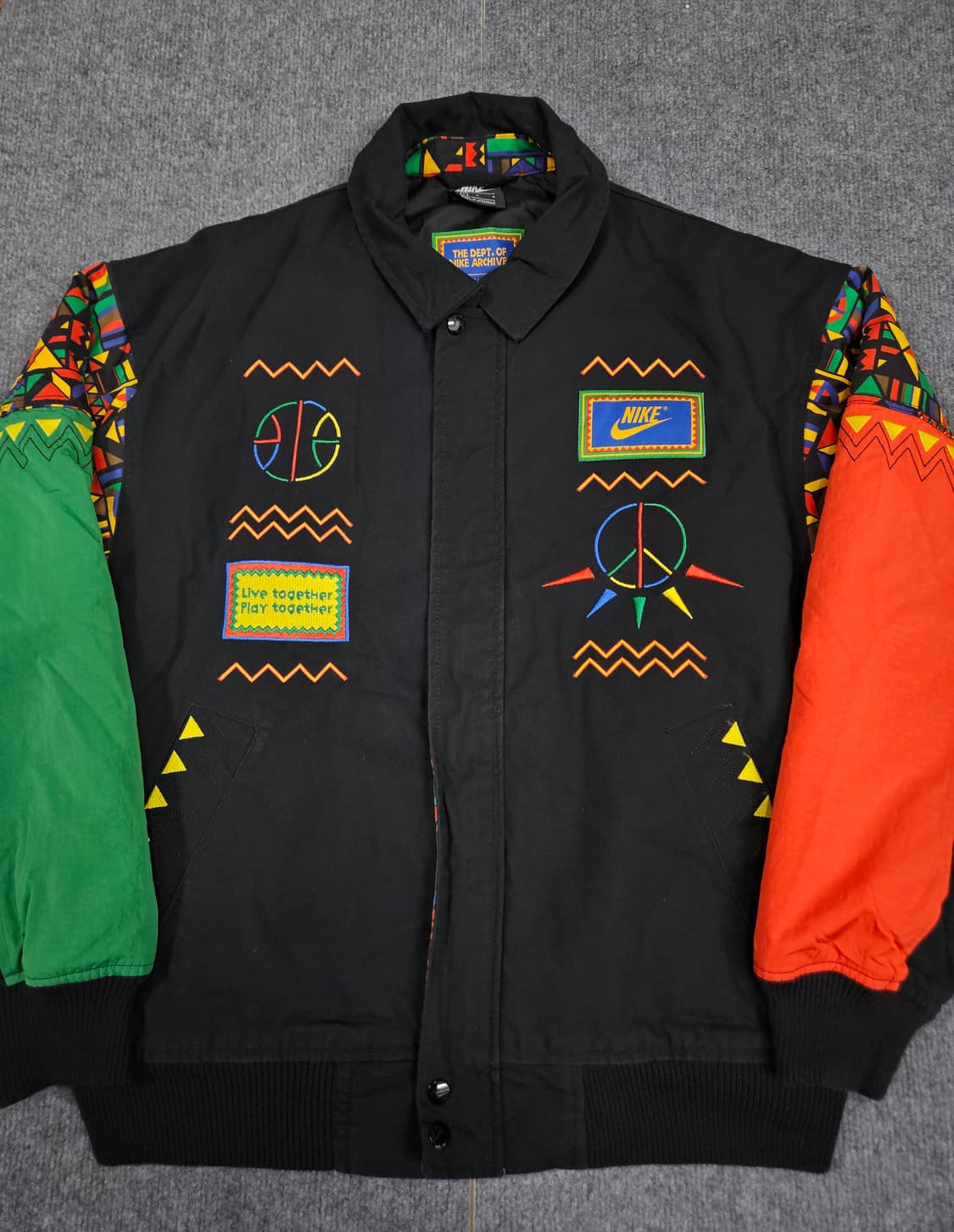 나이키 1992 리이슈 어반 정글 컬렉션 우븐 자켓(급처) 상품이미지1