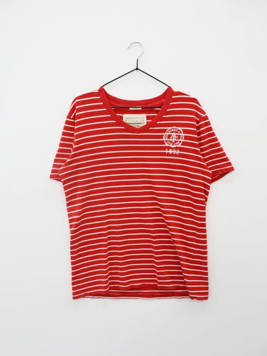 Abercrombie Red Stripe V Neck Tee 상품이미지2