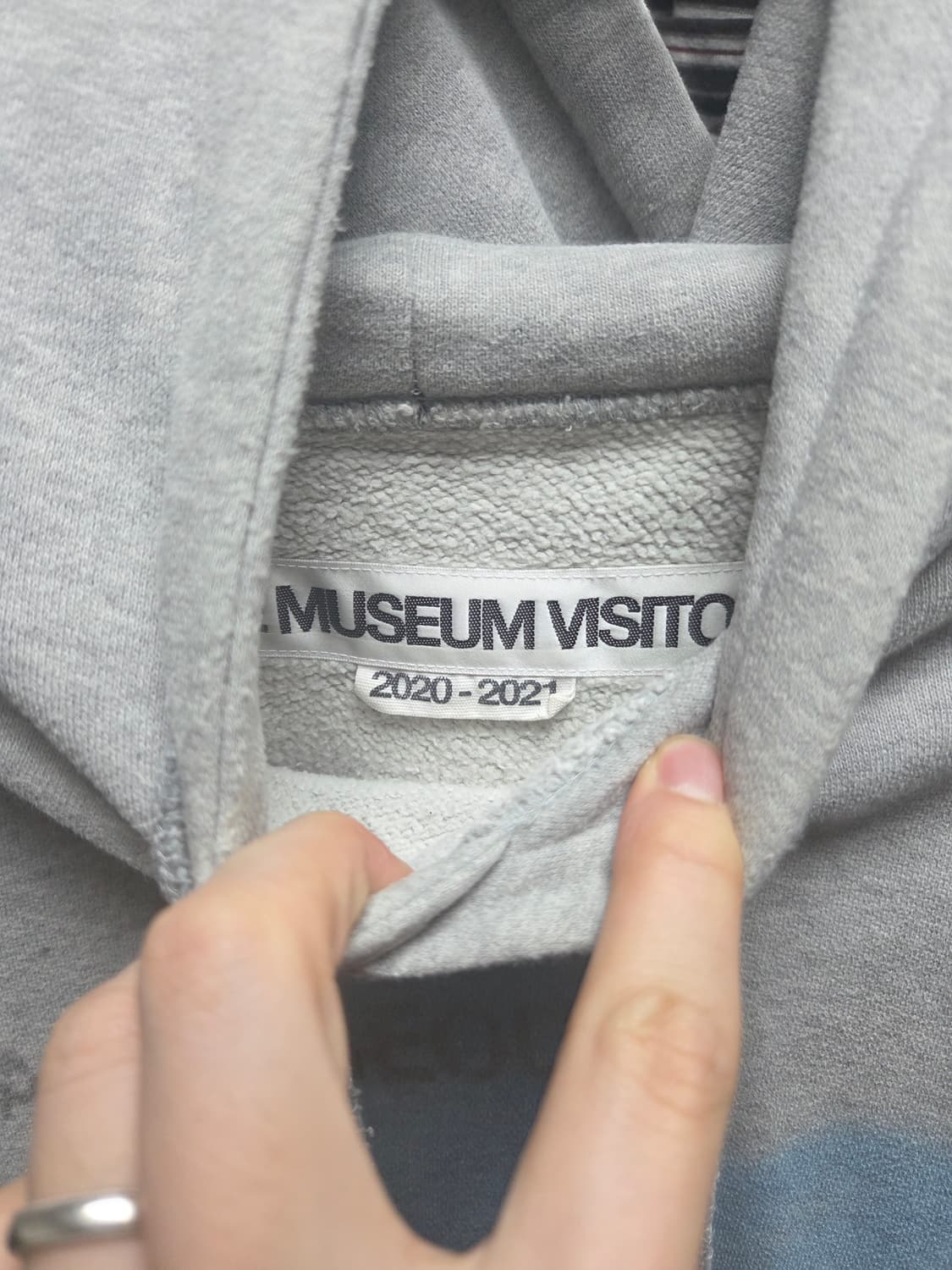 더뮤지엄비지터 20-21 후드티 L사이즈 상품이미지4