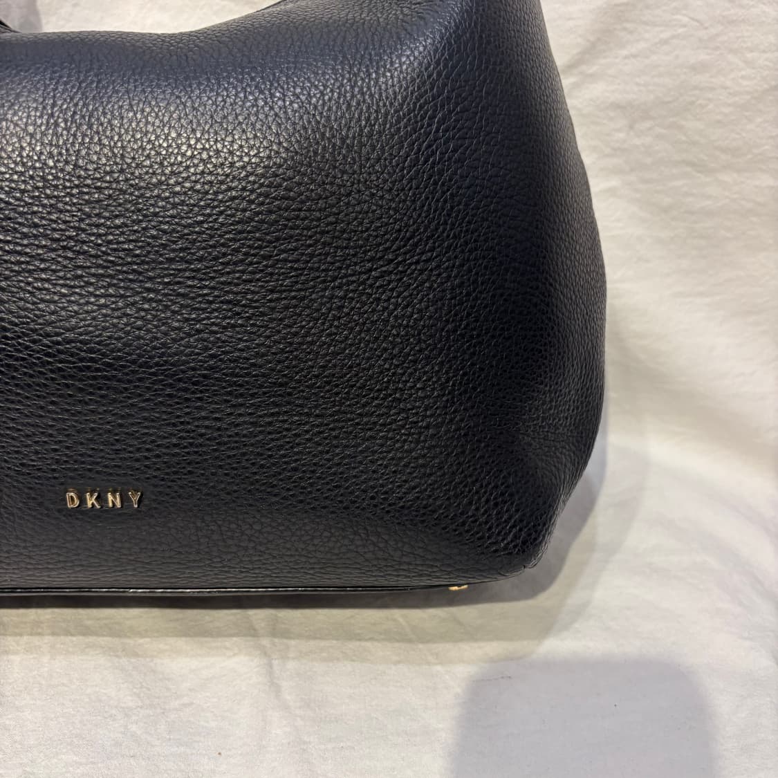 DKNY 레더 호보백 숄더백 가방  상품이미지2