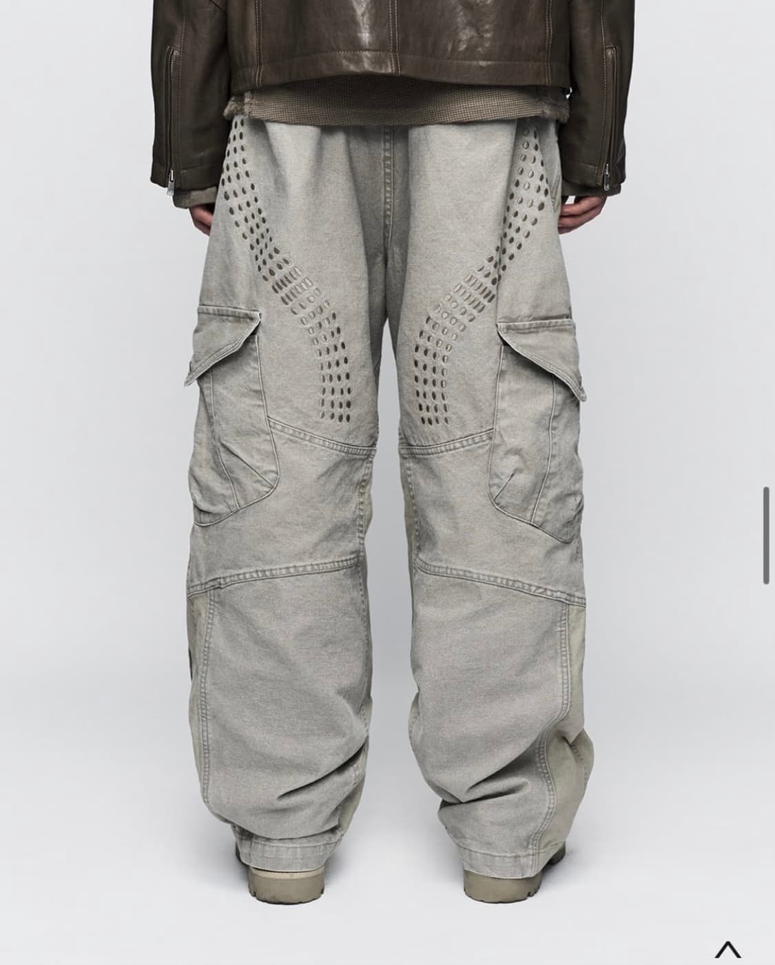 이그노타 코어:13 베인 카고 팬츠 웜 그레이 상품이미지4