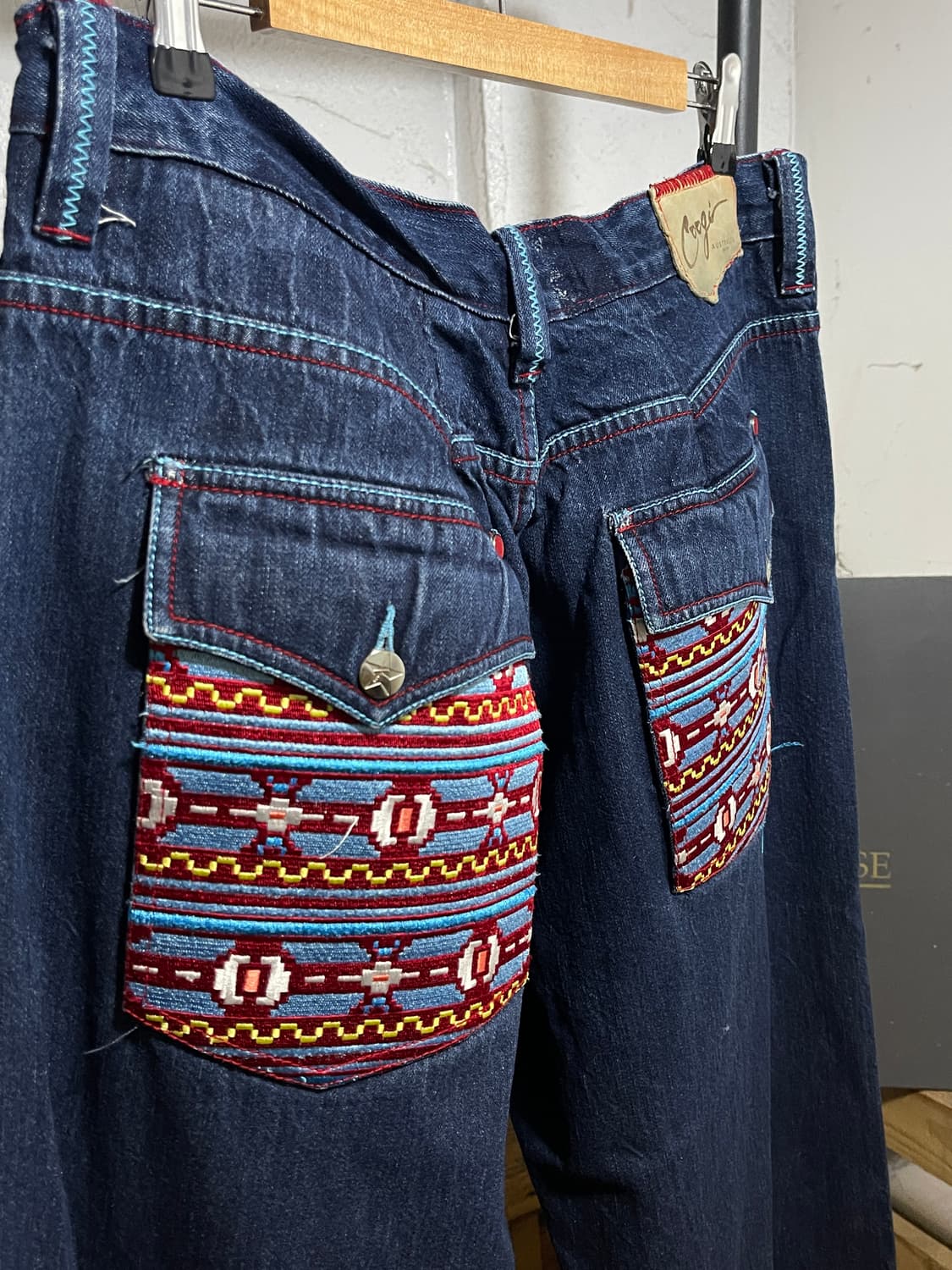 쿠지 올드스쿨 자수 팬츠 상품이미지3