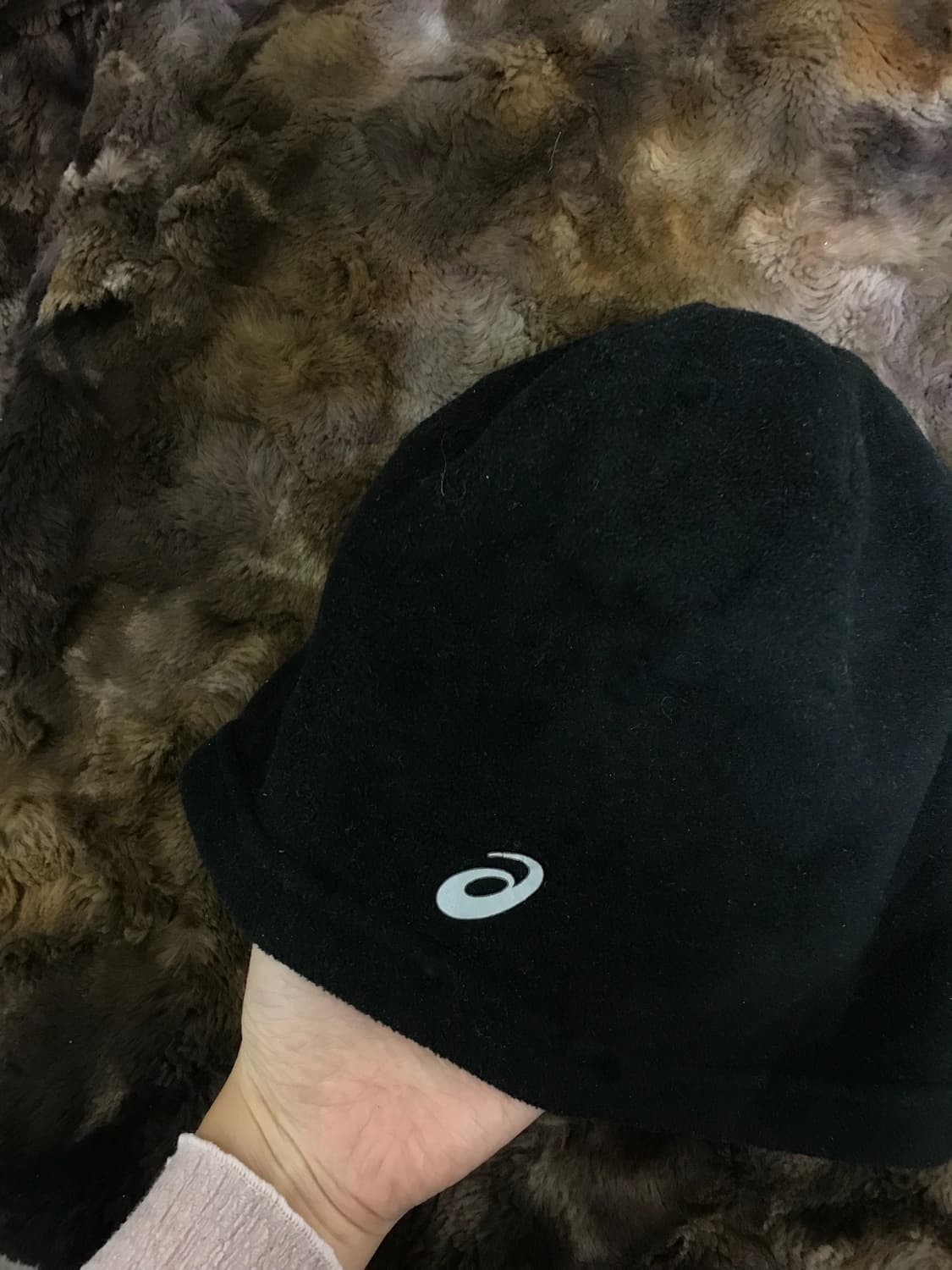 아식스 여성 러닝 비니 햇-블랙 상품이미지6