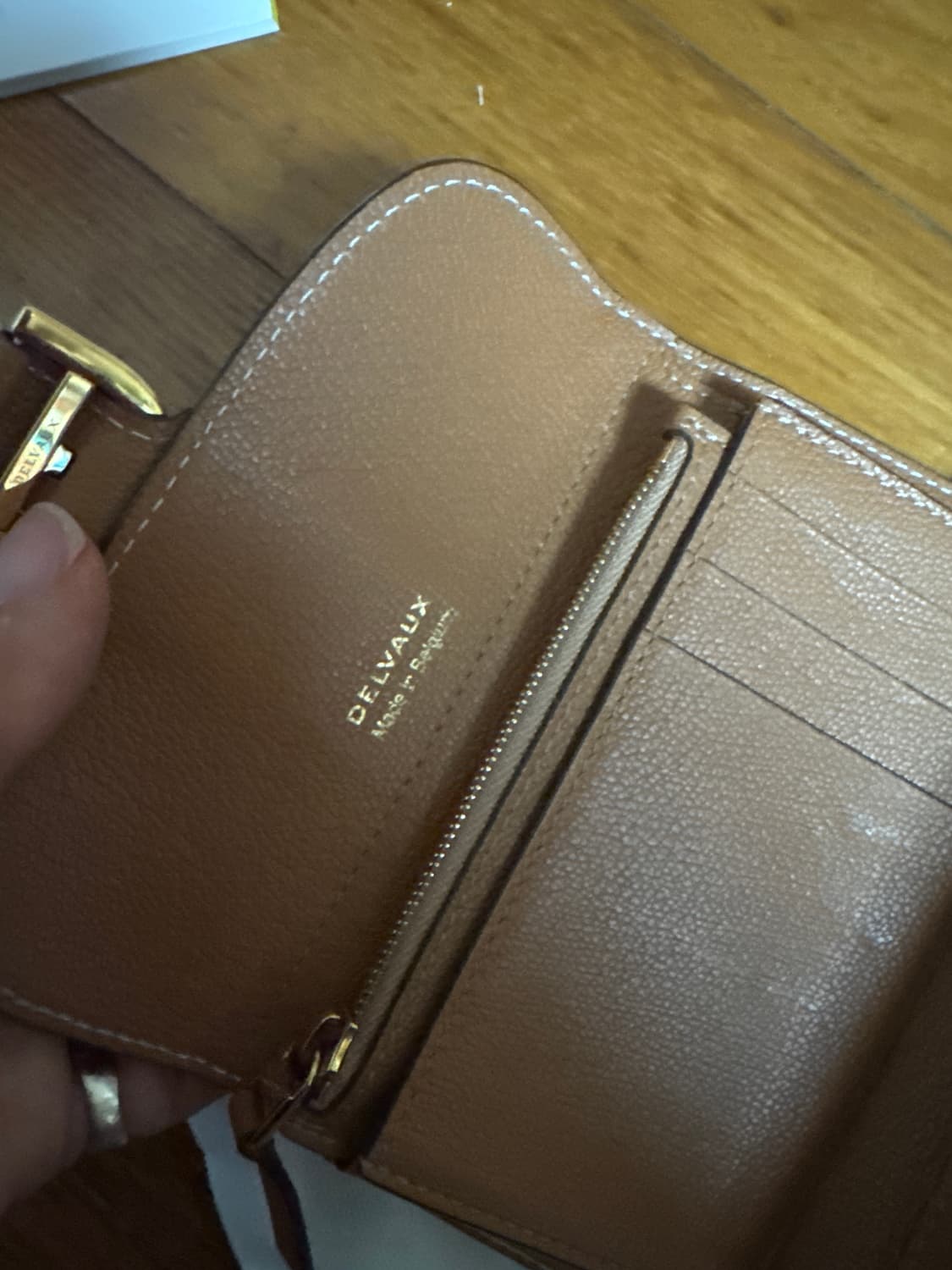 델보 반지갑 상품이미지3