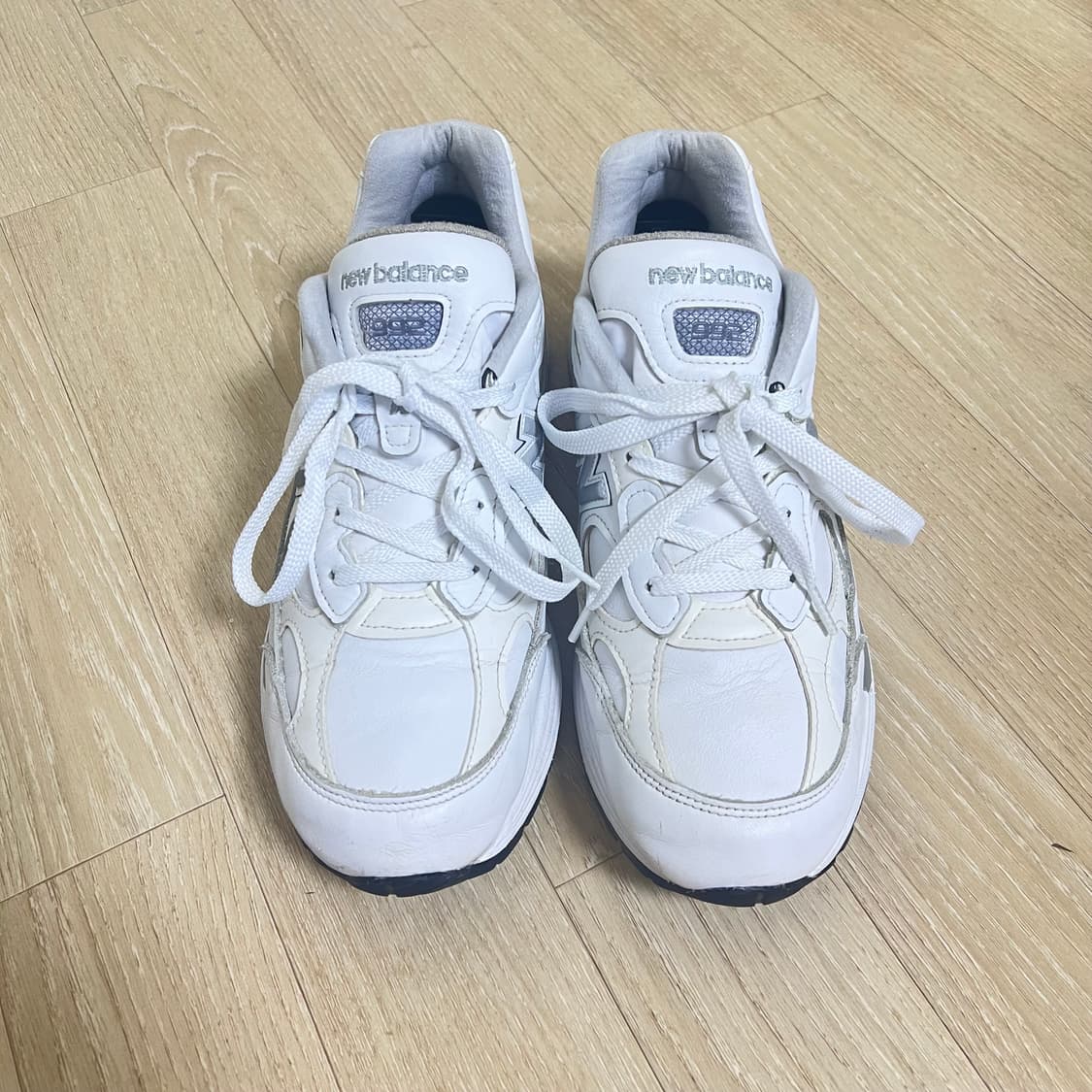 뉴발란스 992 화이트 상품이미지1