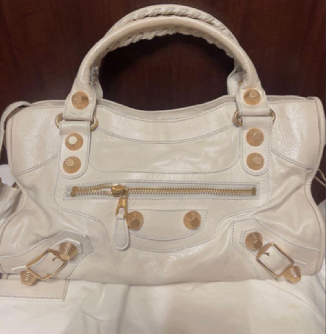 발렌시아가 램 스킨 브리프 아이보리 핸드백 상품이미지1