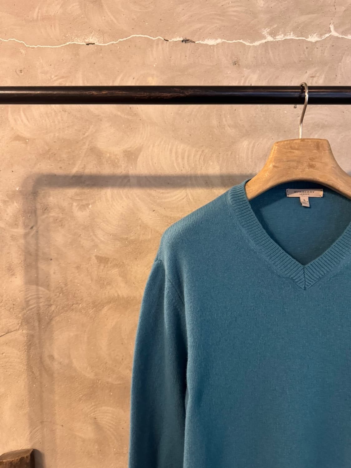 버버리 브이넥 니트 100 상품이미지2