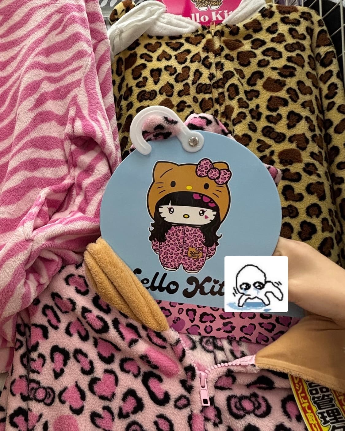 돈키호테 헬로키티 태닝 갸루 일체형 잠옷 상품이미지1