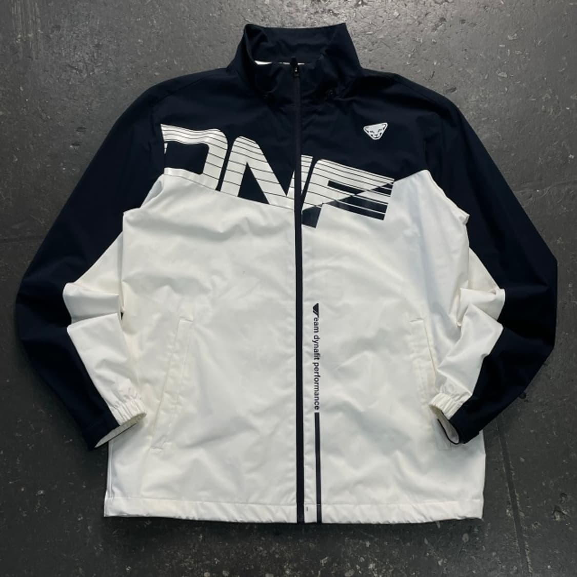 100 다이나핏 바람막이 상품이미지1