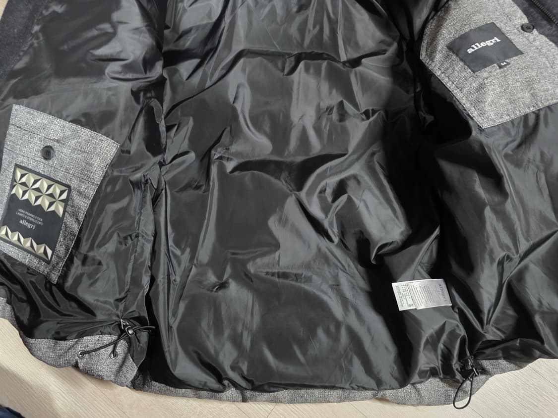 알레그리 시베리안 구스다운 패딩점퍼. 싸이즈 105.  남자 상품이미지5