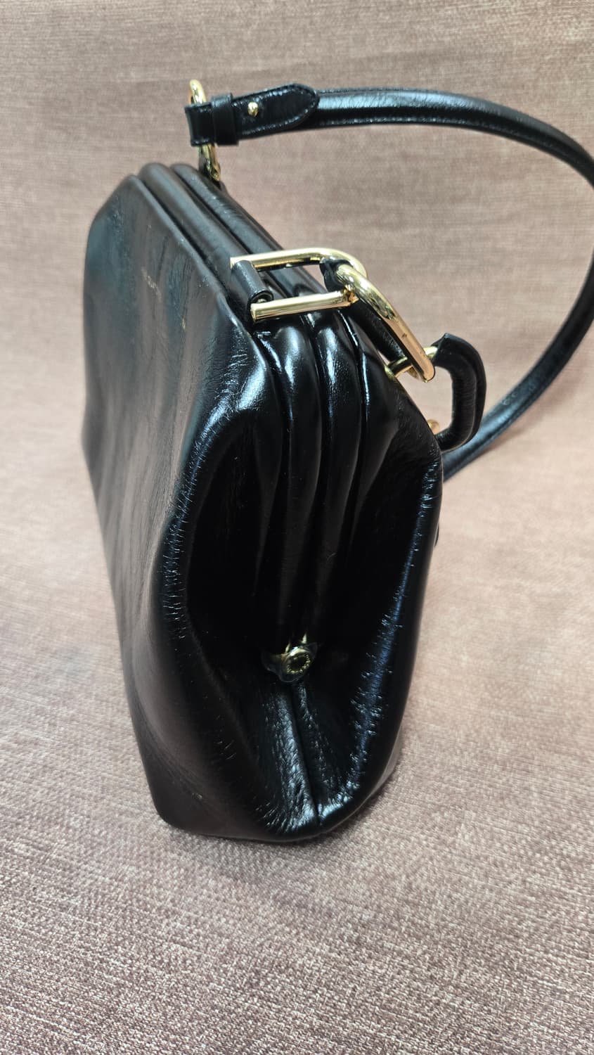 루이까또즈 미착용제품 블랙레더 숄더백 상품이미지4