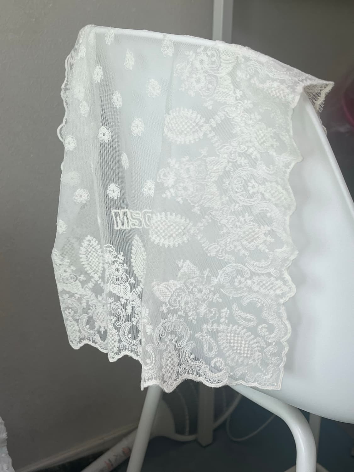 미스치프 19ss 레이스 자수 미니 스카프 상품이미지1