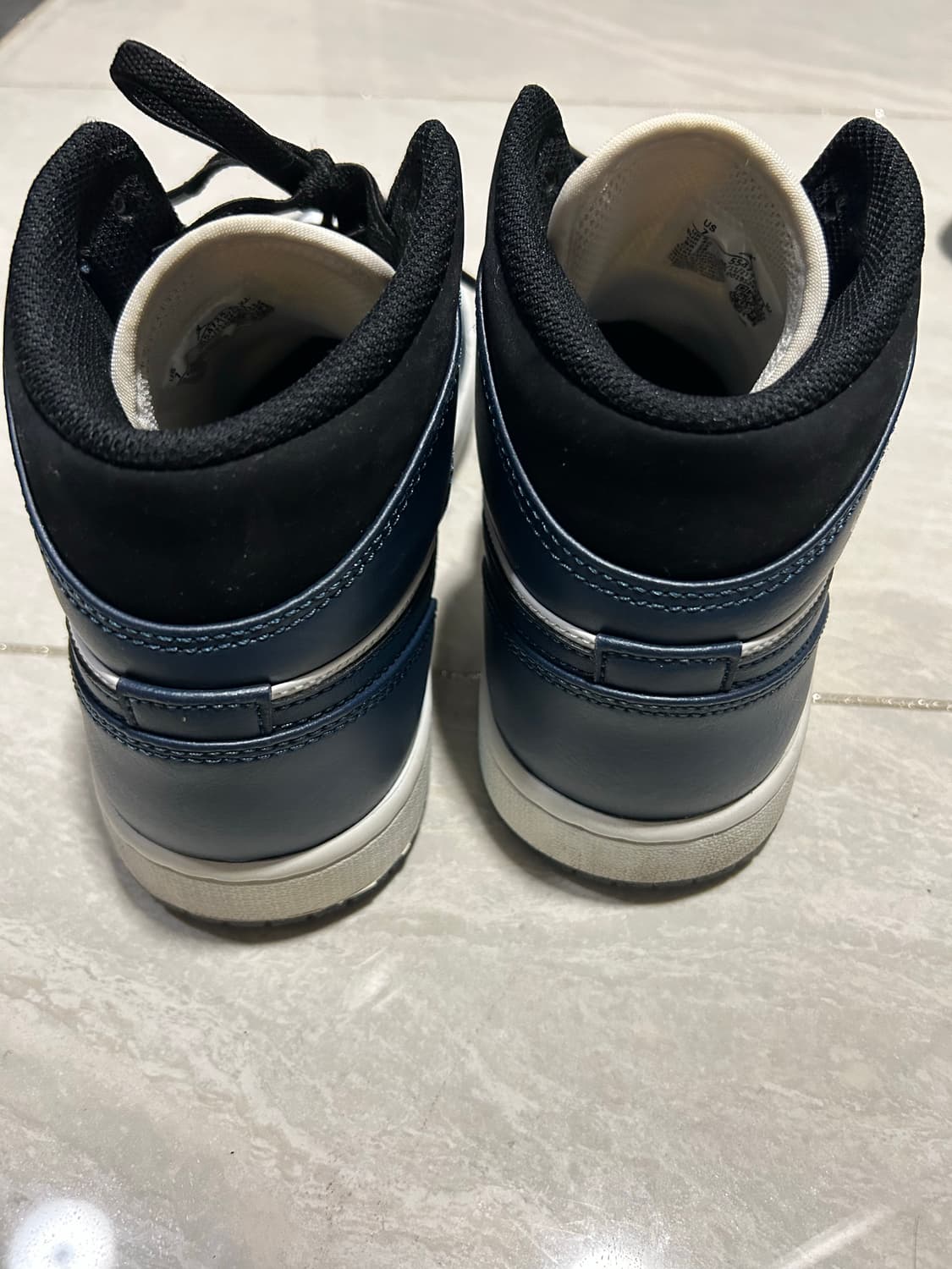 조던 1 미드 다크틸 250 상품이미지3